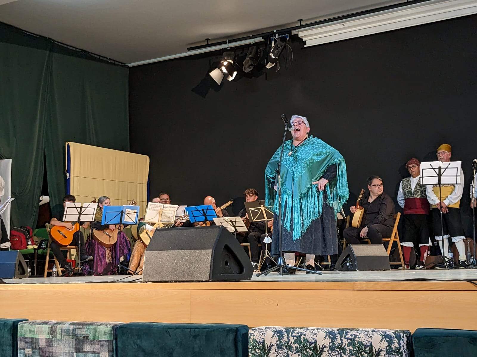Final de curso de la Escuela de Folklore y Música de Huesca 