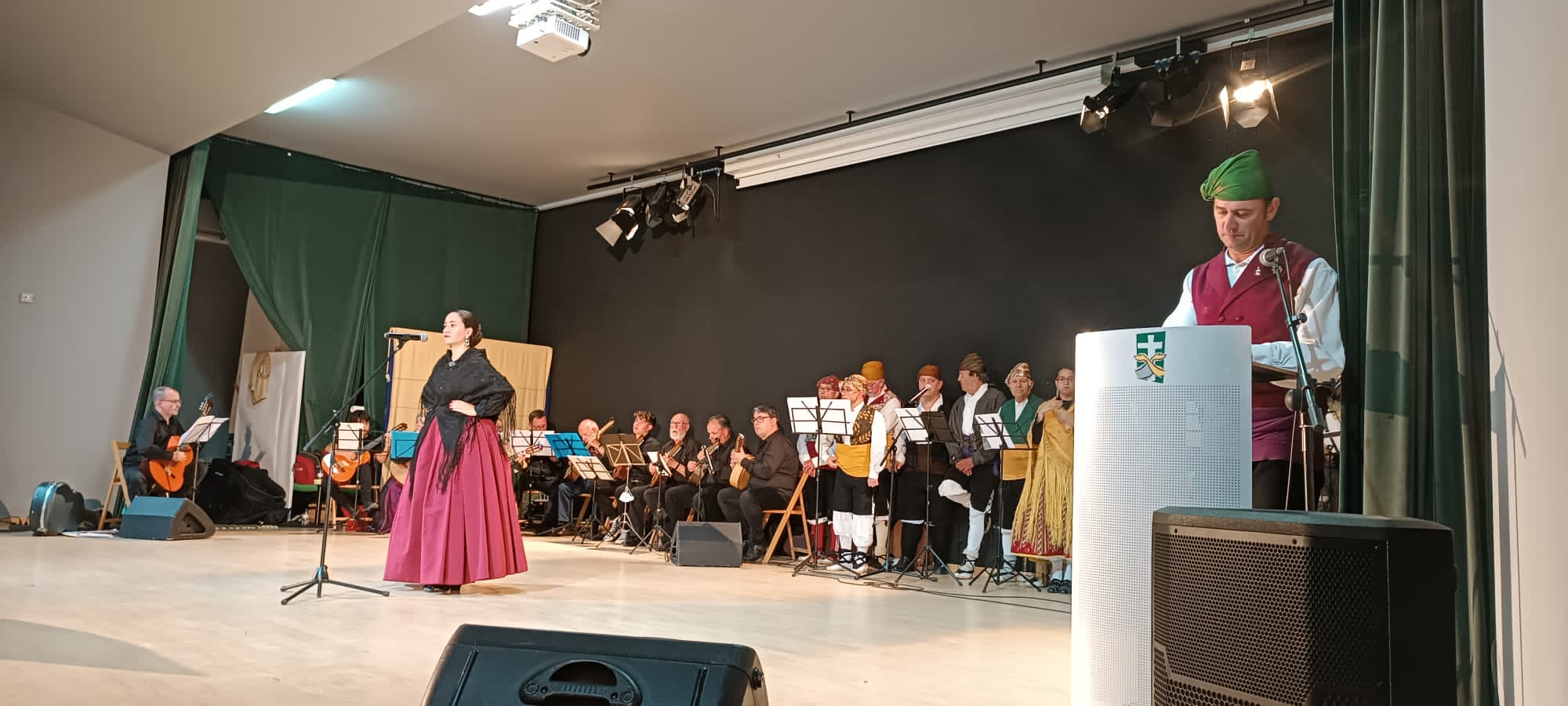 Final de curso de la Escuela de Folklore y Música de Huesca 