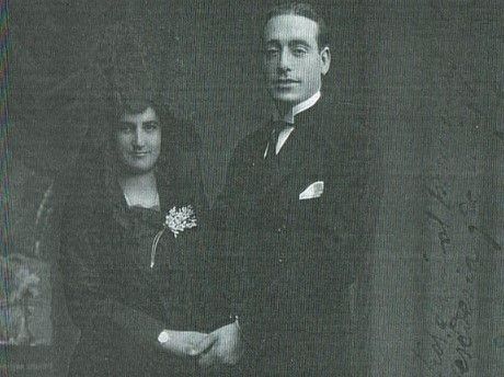 Justo Ramón Piedrafita y su esposa, María Gutiérrez González, el 20 de junio de 1923, día de su boda en Carmona