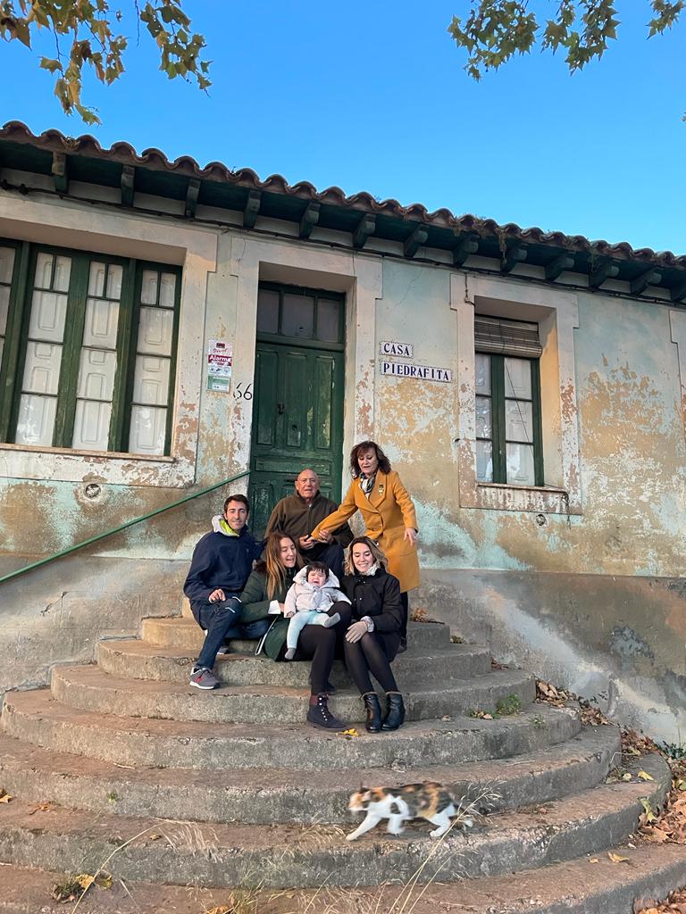 Casa Piedrafita en Huesca con descendientes de Justo Ramón