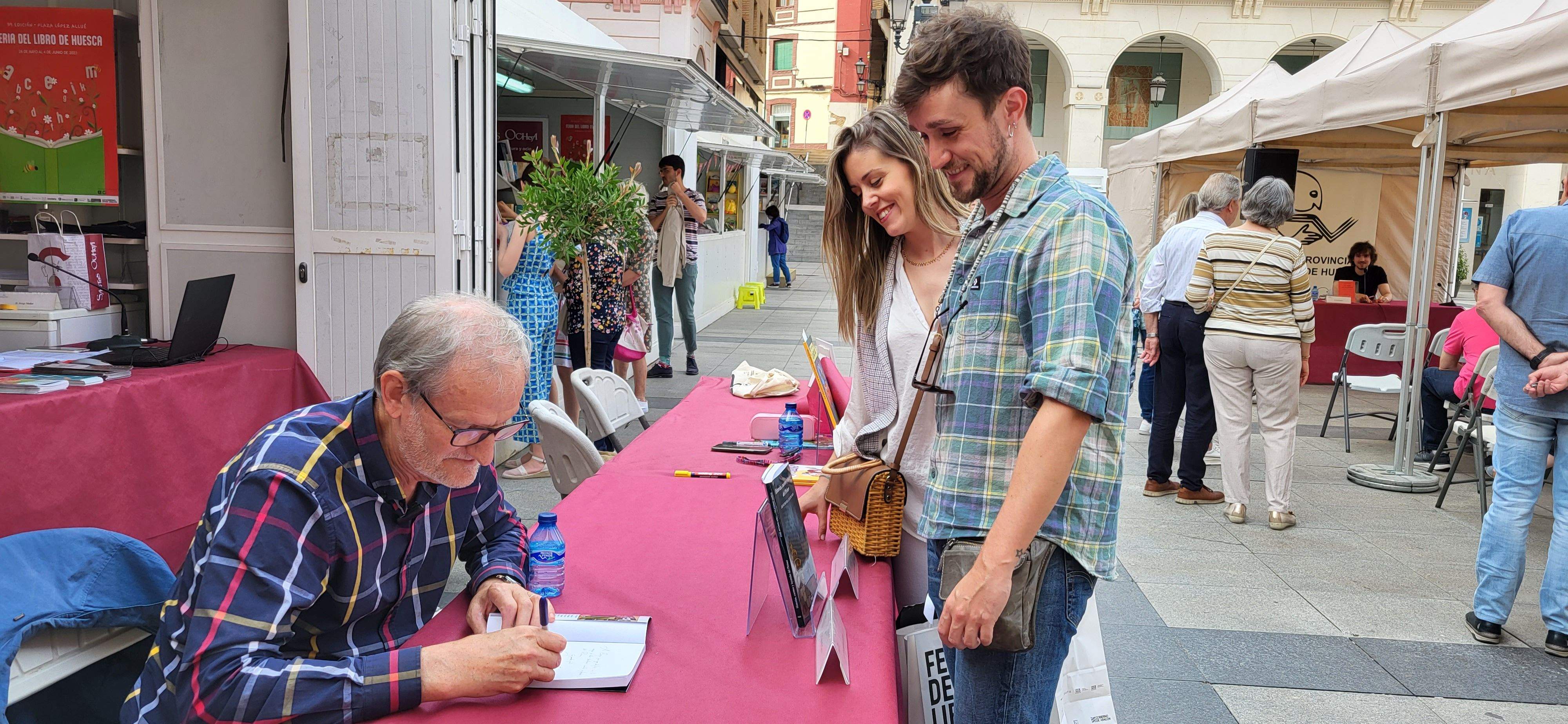 Jornada del sábado 27, en la 39ª Feria del libro de Huesca. Foto Myriam Martínez