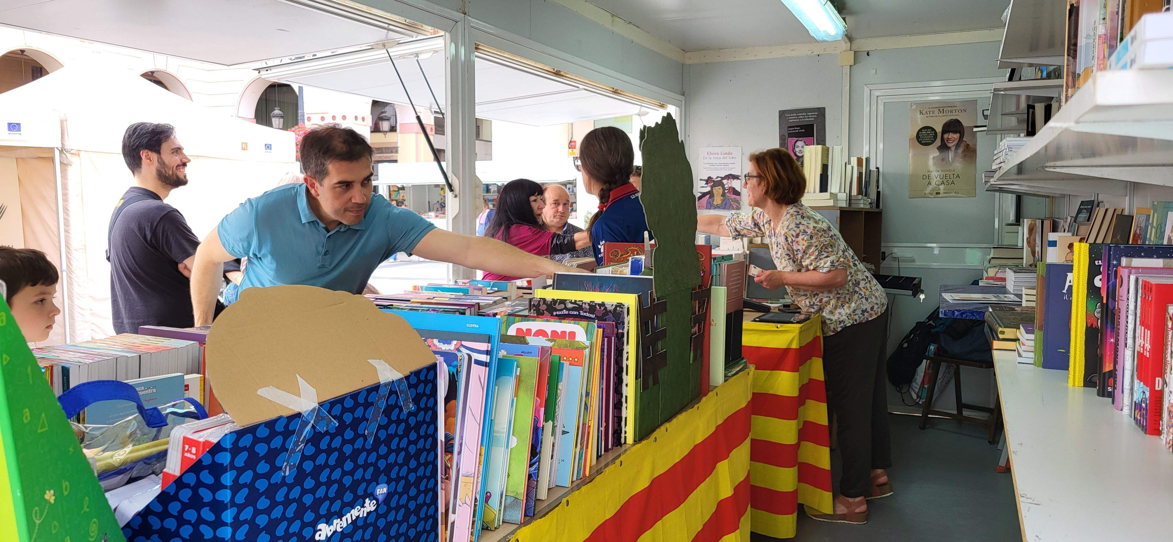 Jornada del sábado 27, en la 39ª Feria del libro de Huesca. Foto Myriam Martínez