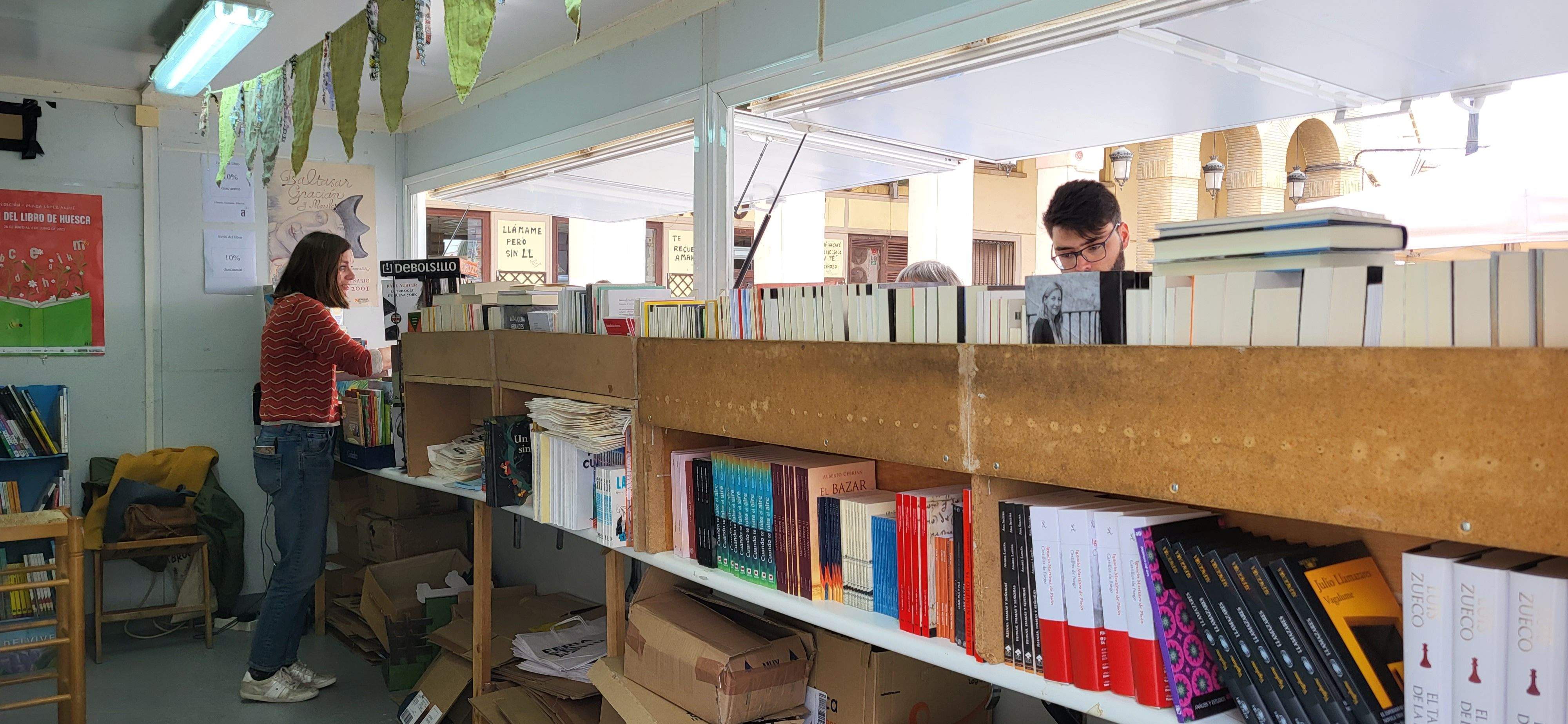 Jornada del sábado 27, en la 39ª Feria del libro de Huesca. Foto Myriam Martínez