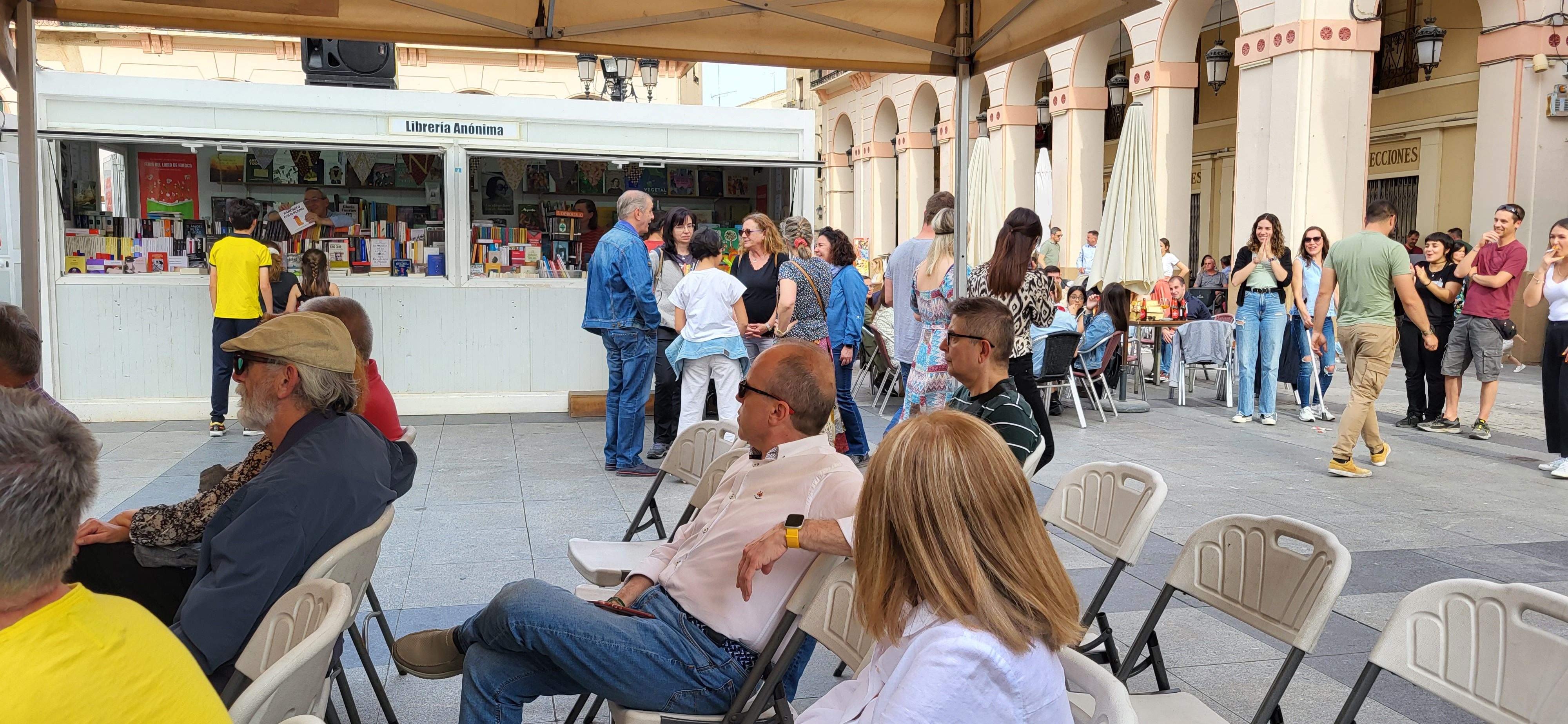 Jornada del sábado 27, en la 39ª Feria del libro de Huesca. Foto Myriam Martínez