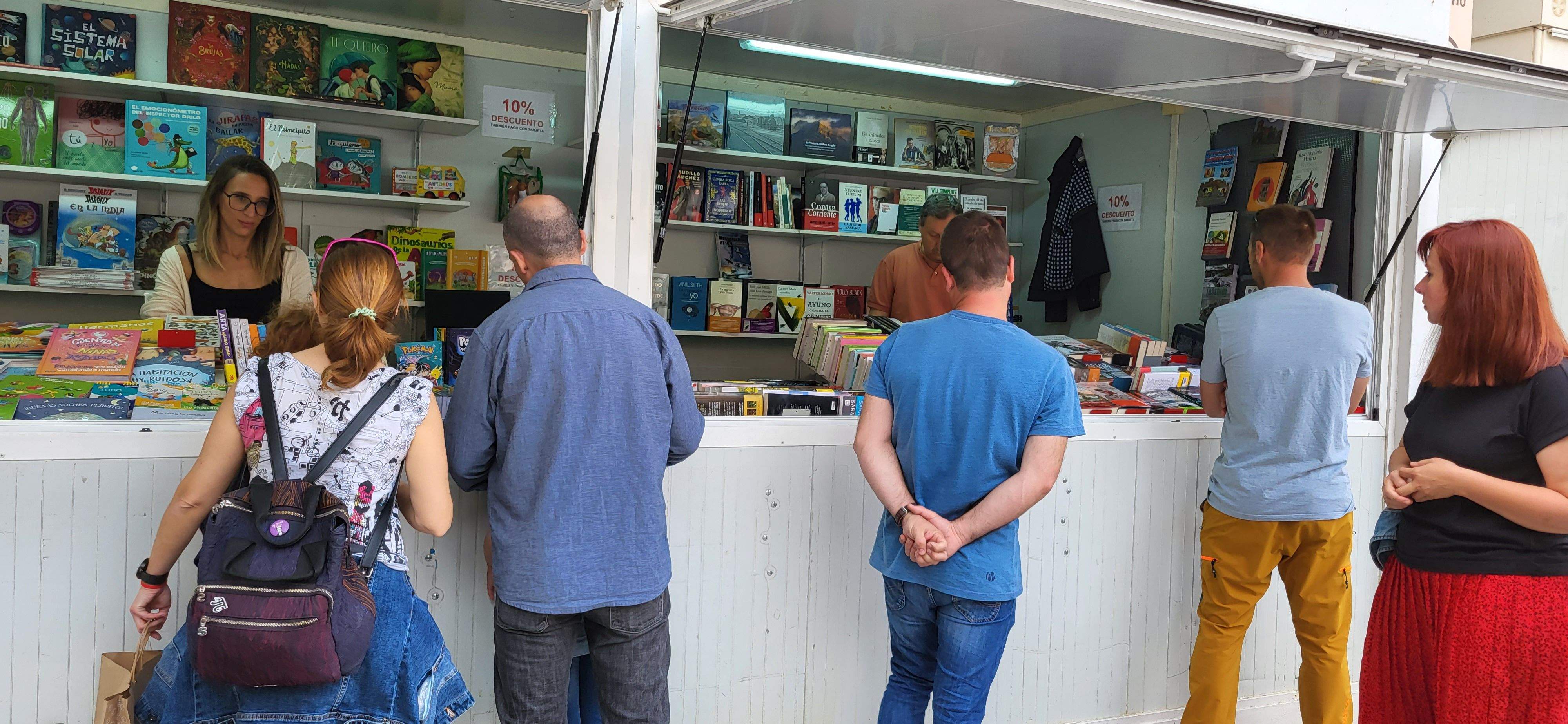 Jornada del sábado 27, en la 39ª Feria del libro de Huesca. Foto Myriam Martínez