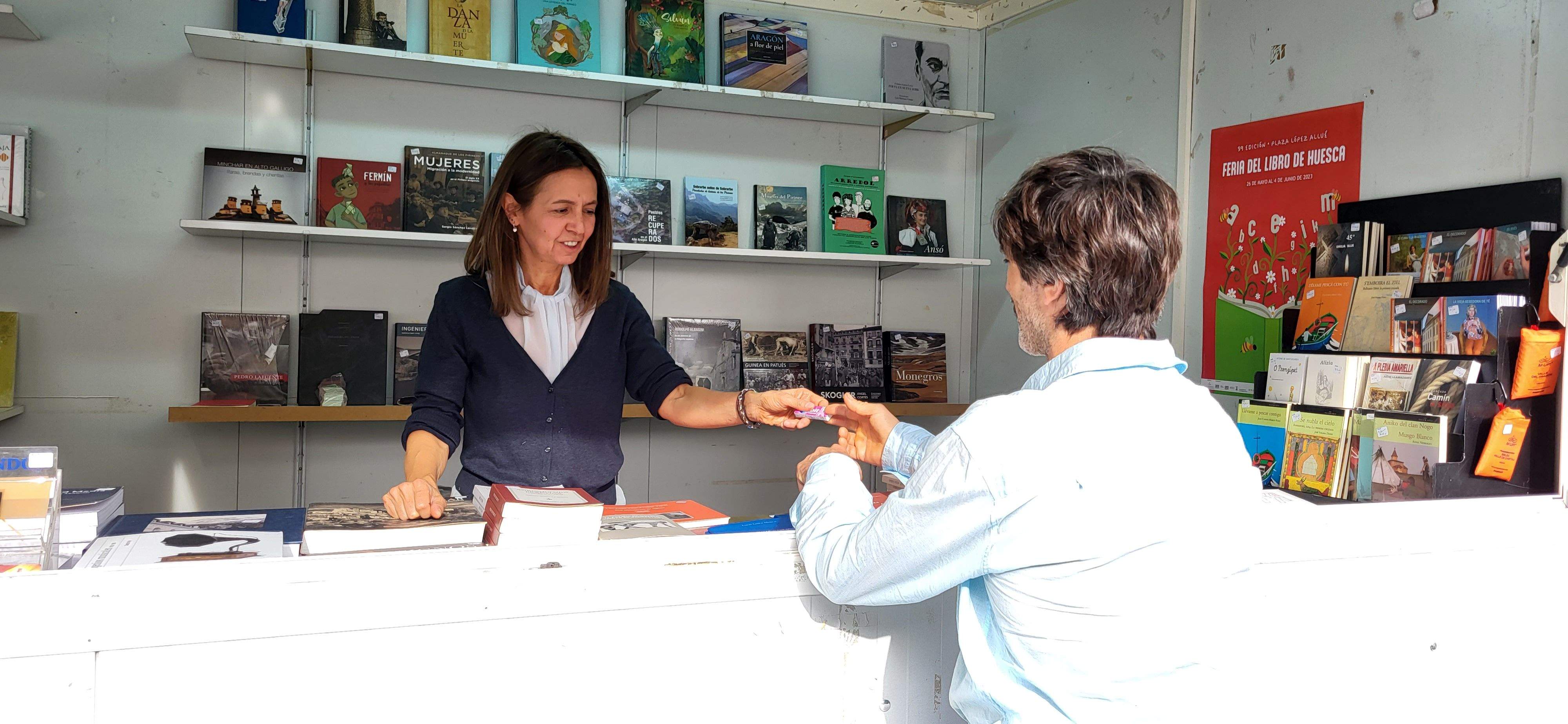 Jornada del sábado 27, en la 39ª Feria del libro de Huesca. Foto Myriam Martínez