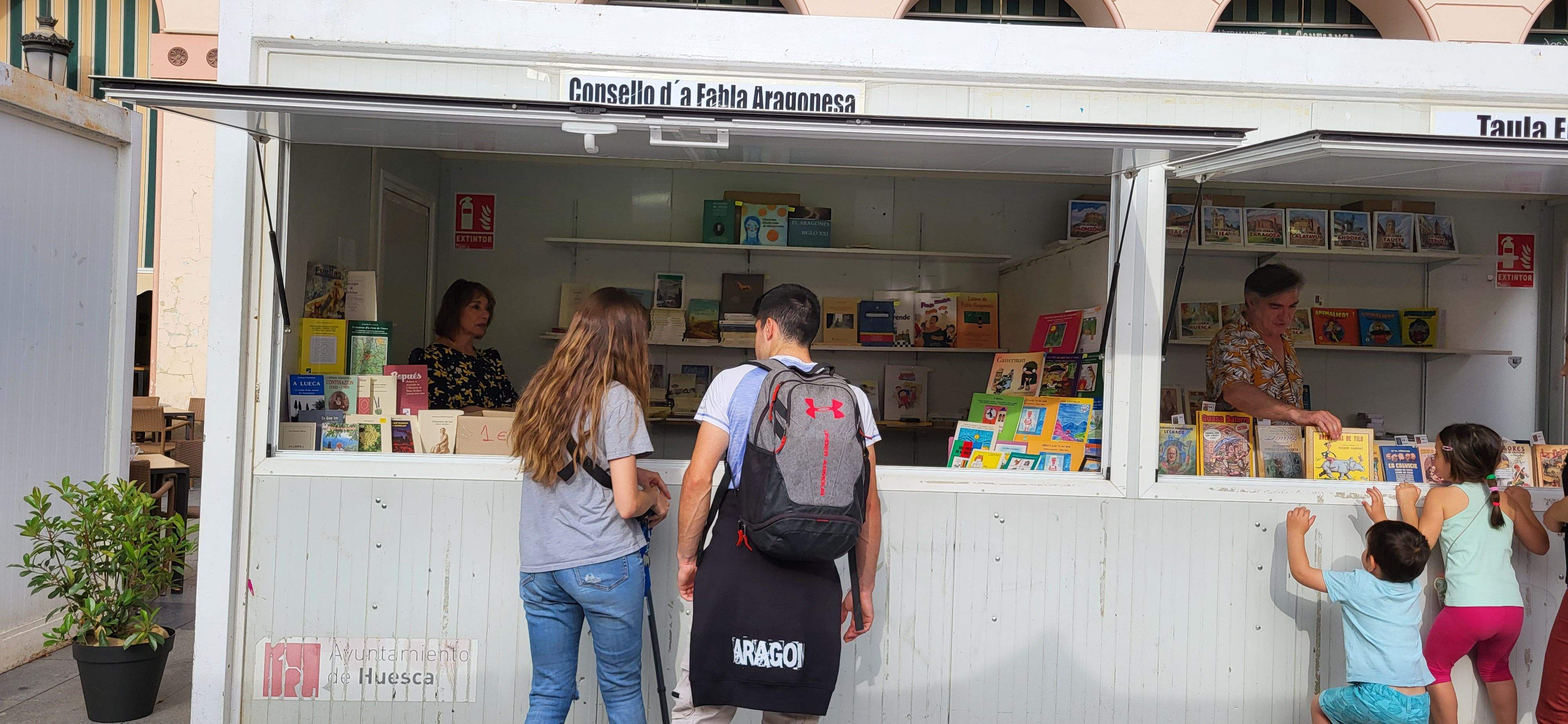 Jornada del sábado 27, en la 39ª Feria del libro de Huesca. Foto Myriam Martínez