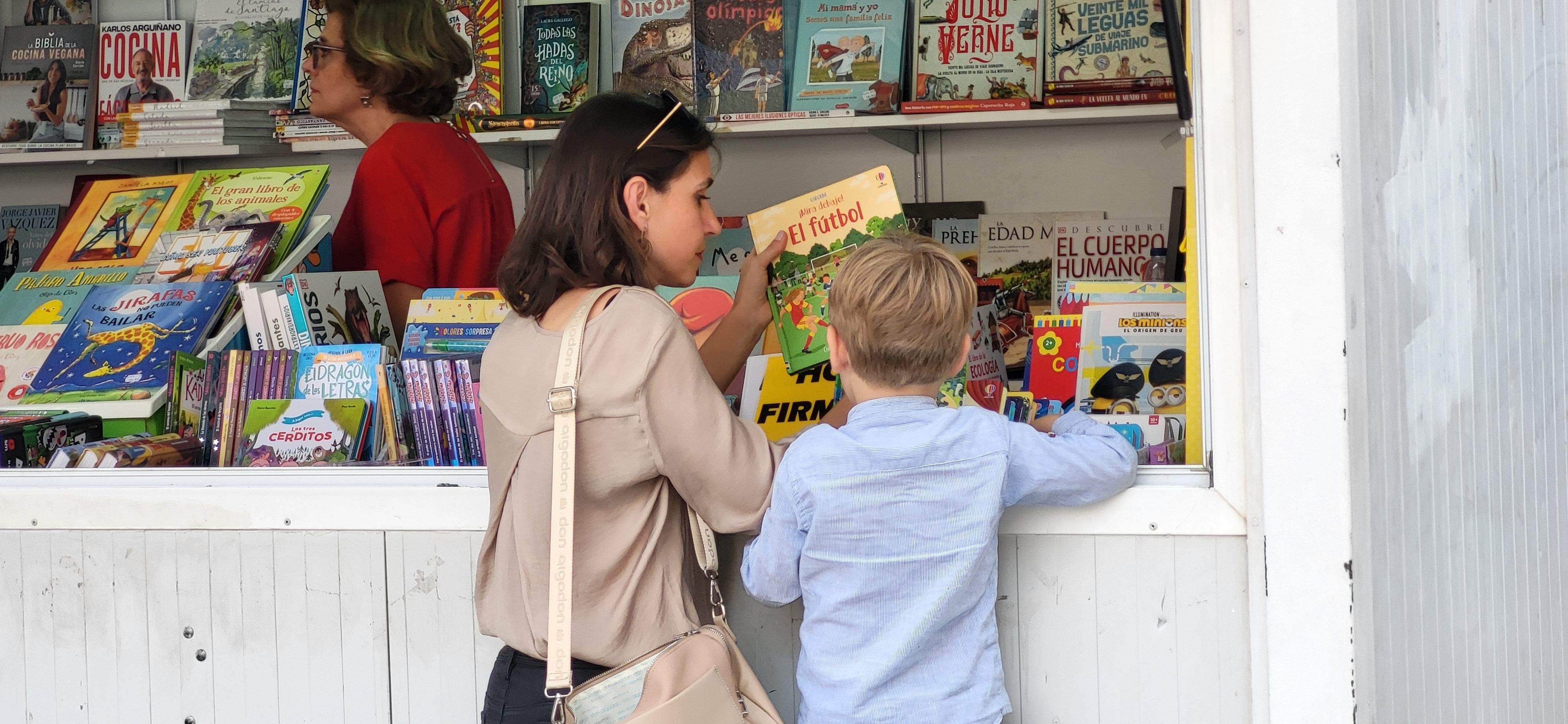Jornada del sábado 27, en la 39ª Feria del libro de Huesca. Foto Mercedes Manterola