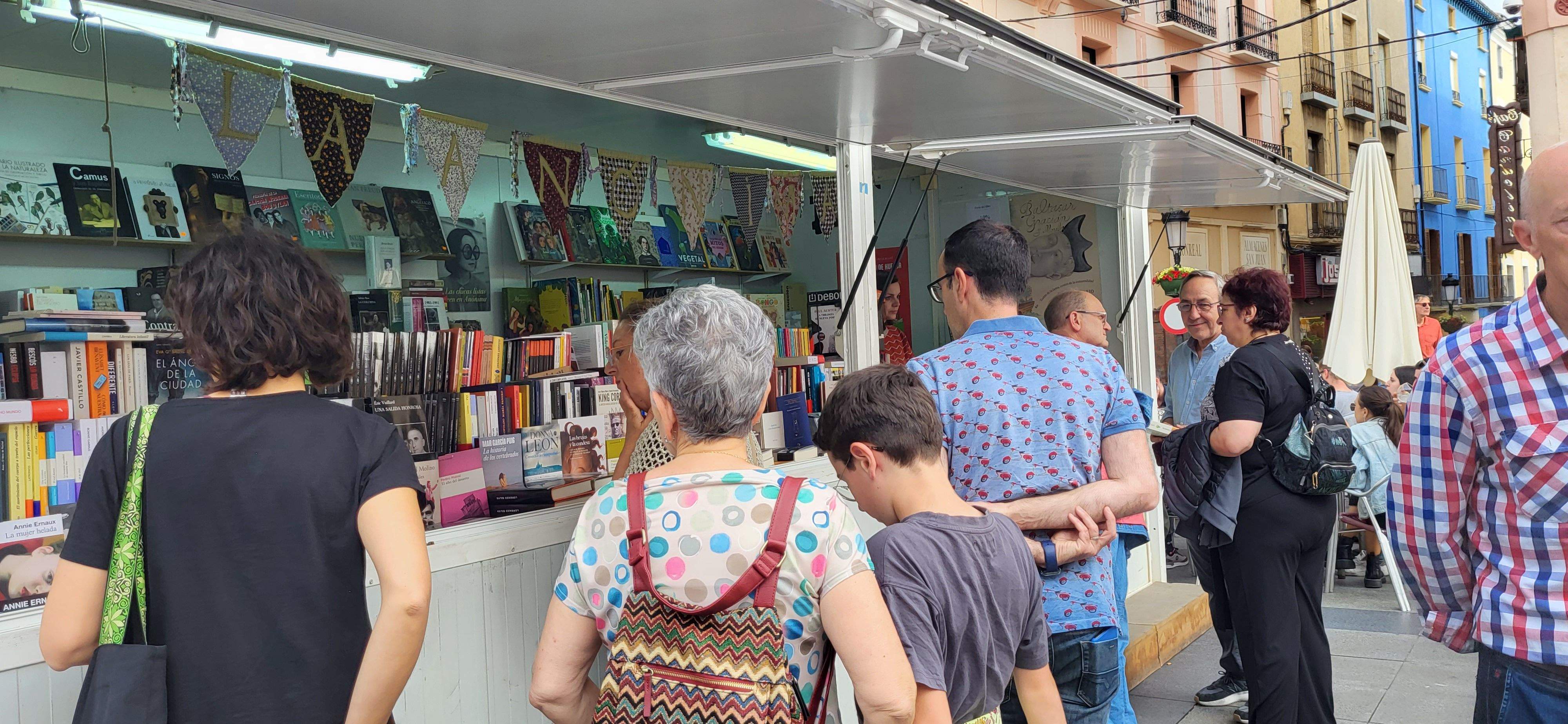 Jornada del sábado 27, en la 39ª Feria del libro de Huesca. Foto Mercedes Manterola