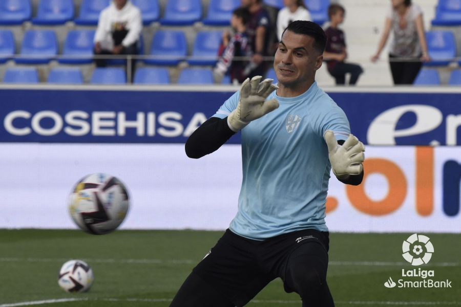 Andrés Fernández, en el calentamiento