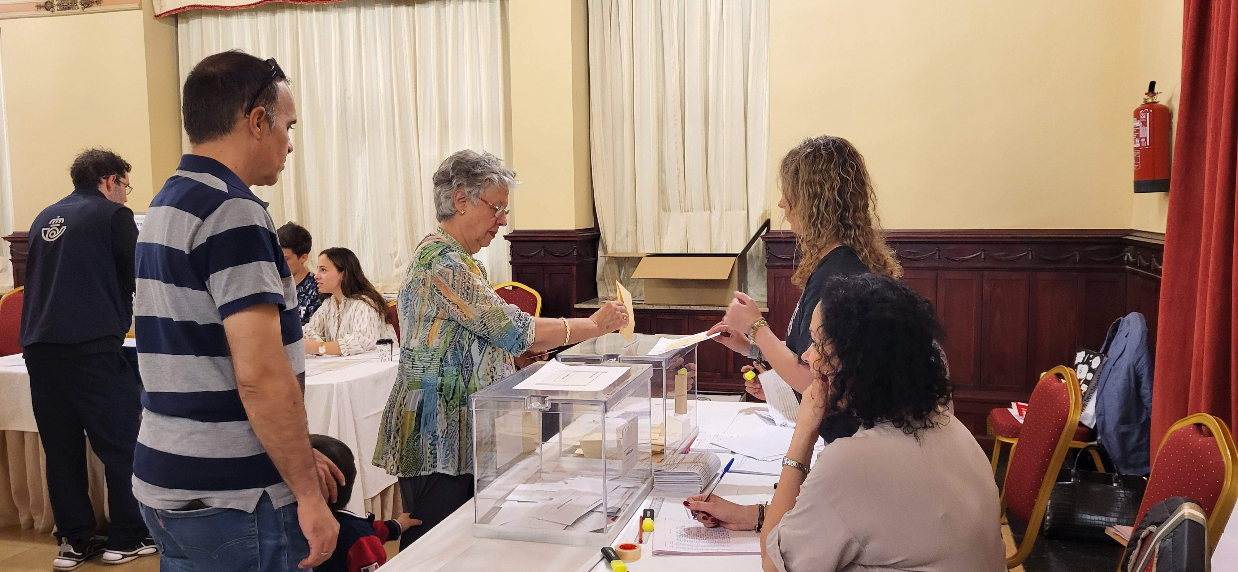 Colegio electoral del Casino de Huesca en las últimas elecciones del 28M.
