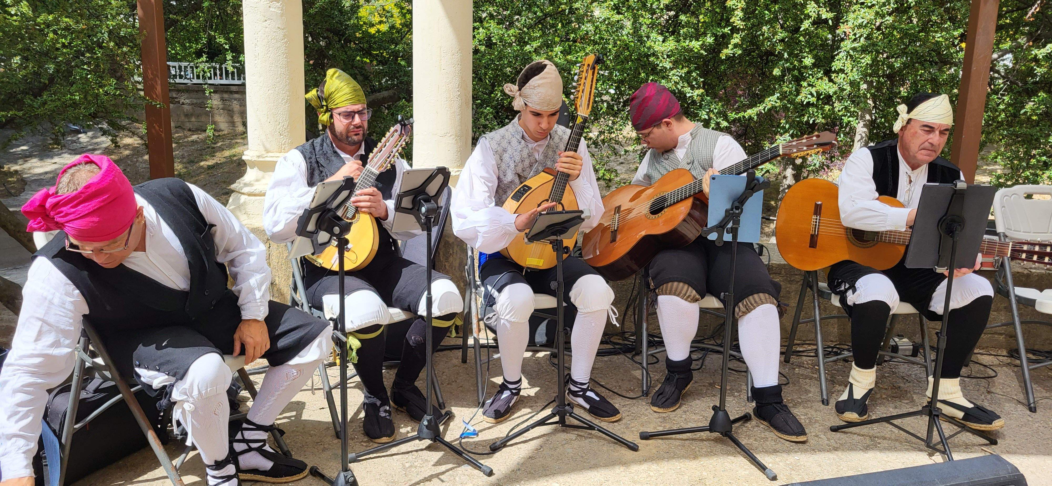  Elenco Aragonés en el certamen de Folclore Aragonés de Huesca. Foto Myriam Martínez