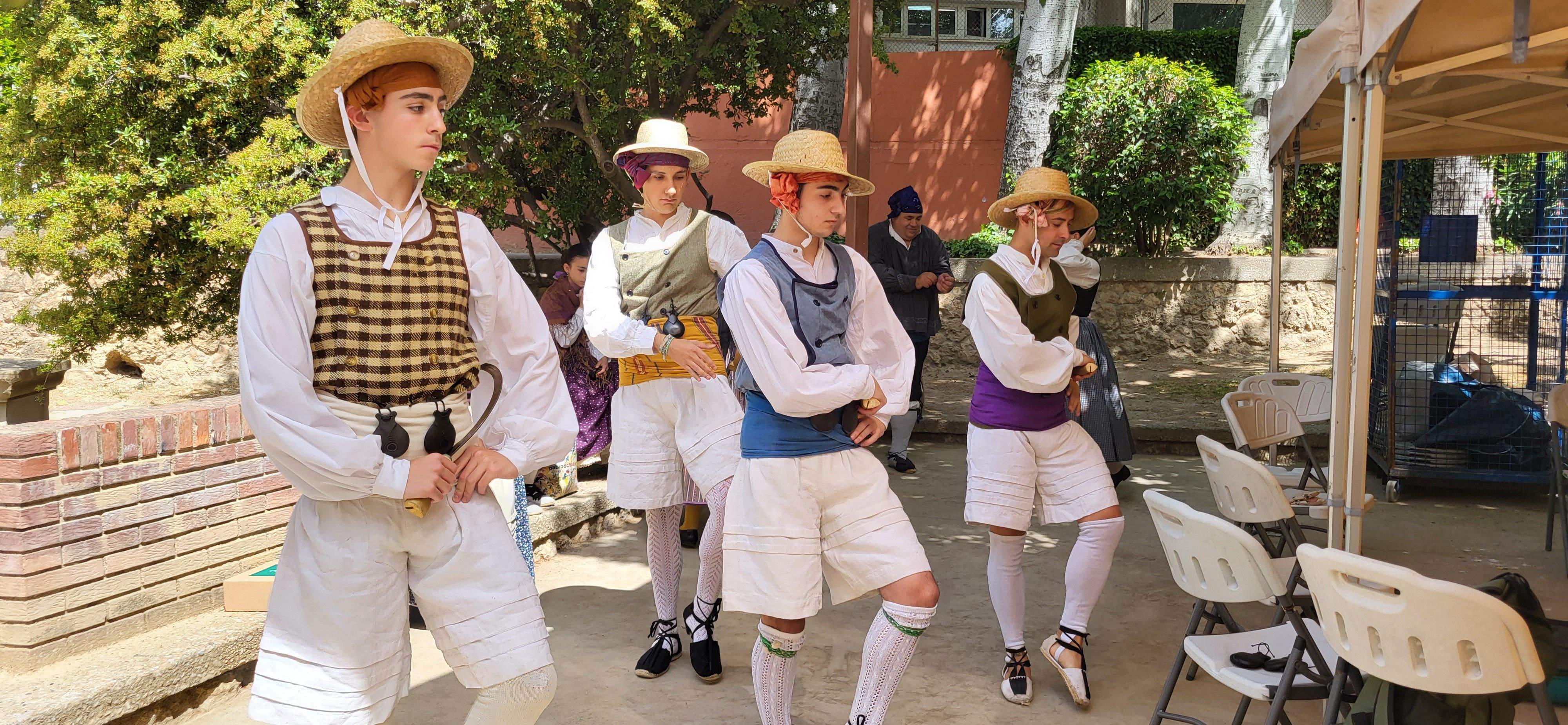  Elenco Aragonés en el certamen de Folclore Aragonés de Huesca. Foto Myriam Martínez