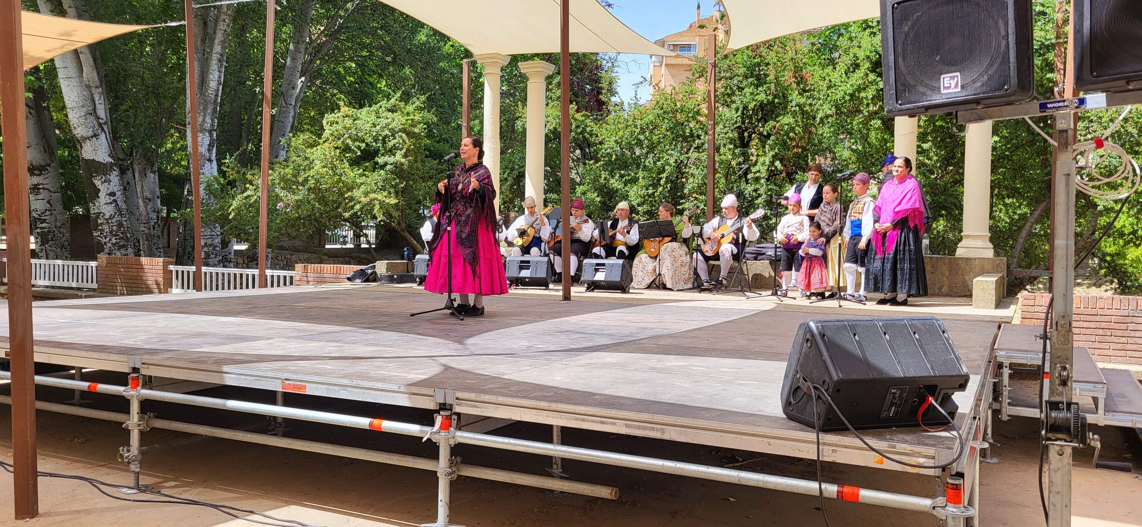  Elenco Aragonés en el certamen de Folclore Aragonés de Huesca. Foto Myriam Martínez