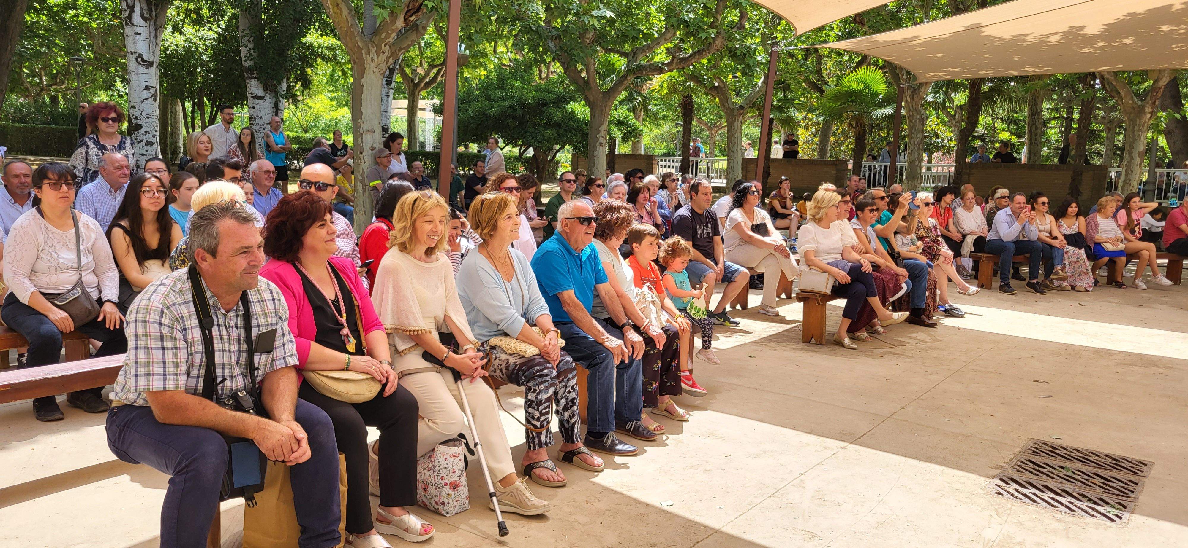  Elenco Aragonés en el certamen de Folclore Aragonés de Huesca. Foto Myriam Martínez