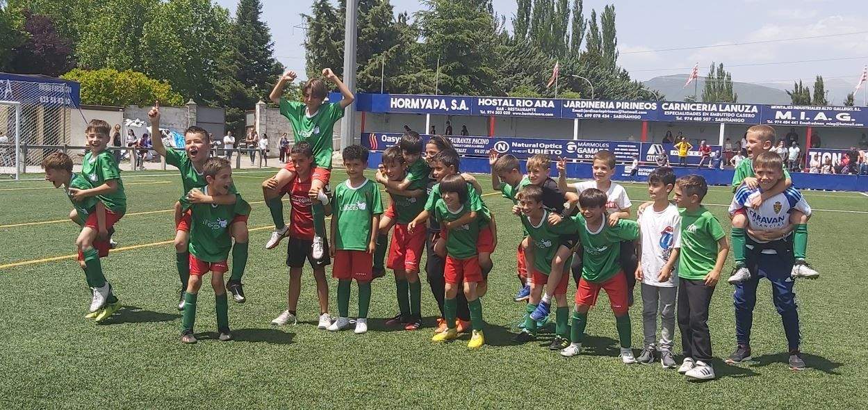 Jacetano, campeón benjamín. Foto Deporte Cantera Sabiñánigo