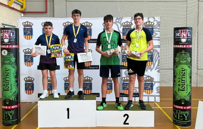 Podio Bádminton Huesca La Magia