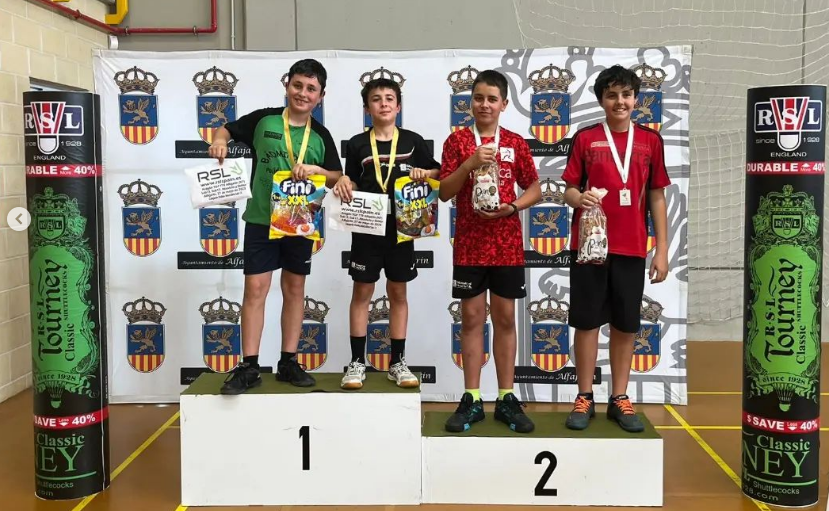 Podio Bádminton Huesca La Magia