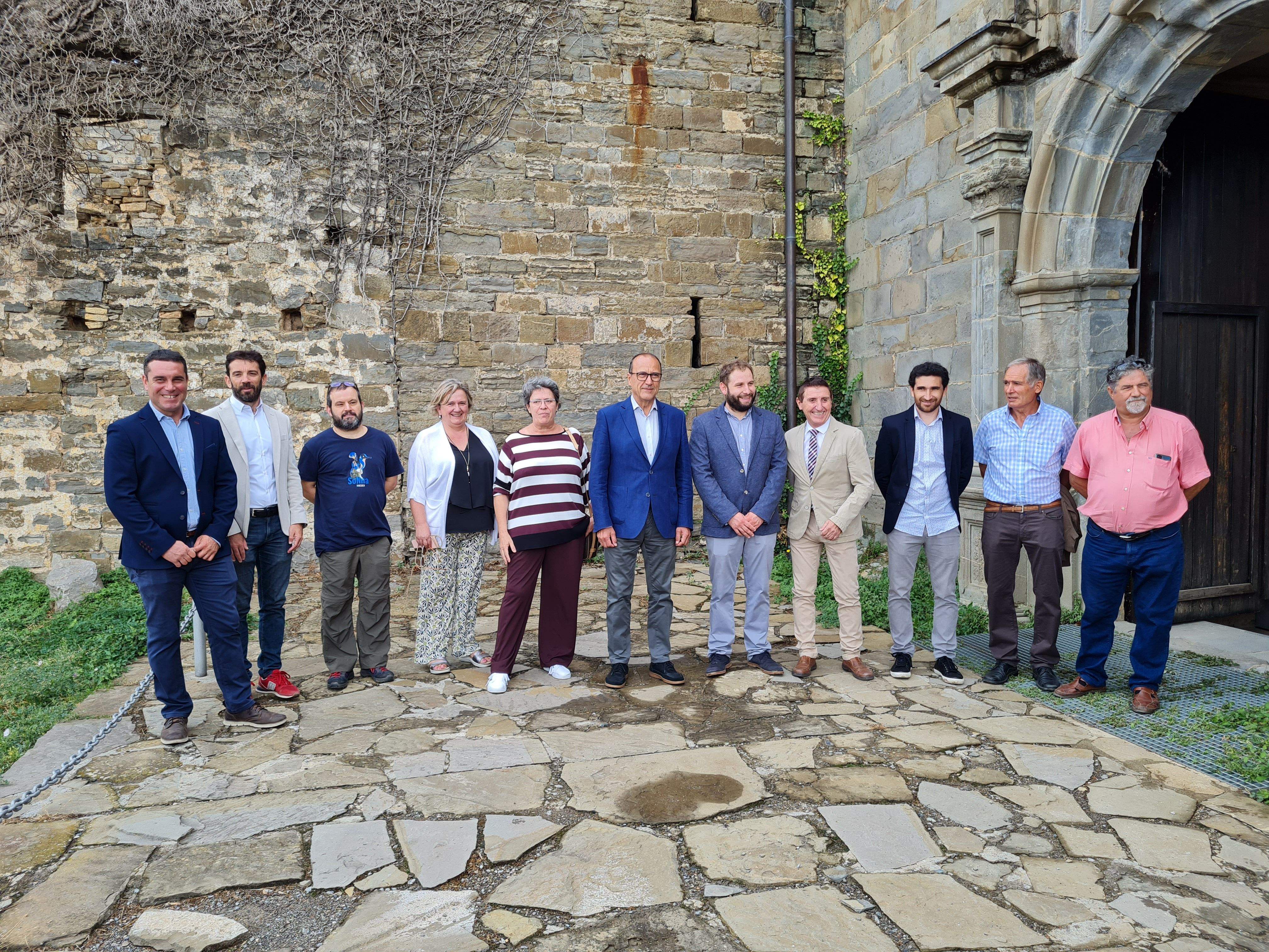 Firmado el convenio para mantener las visitas guidas a San Victorián