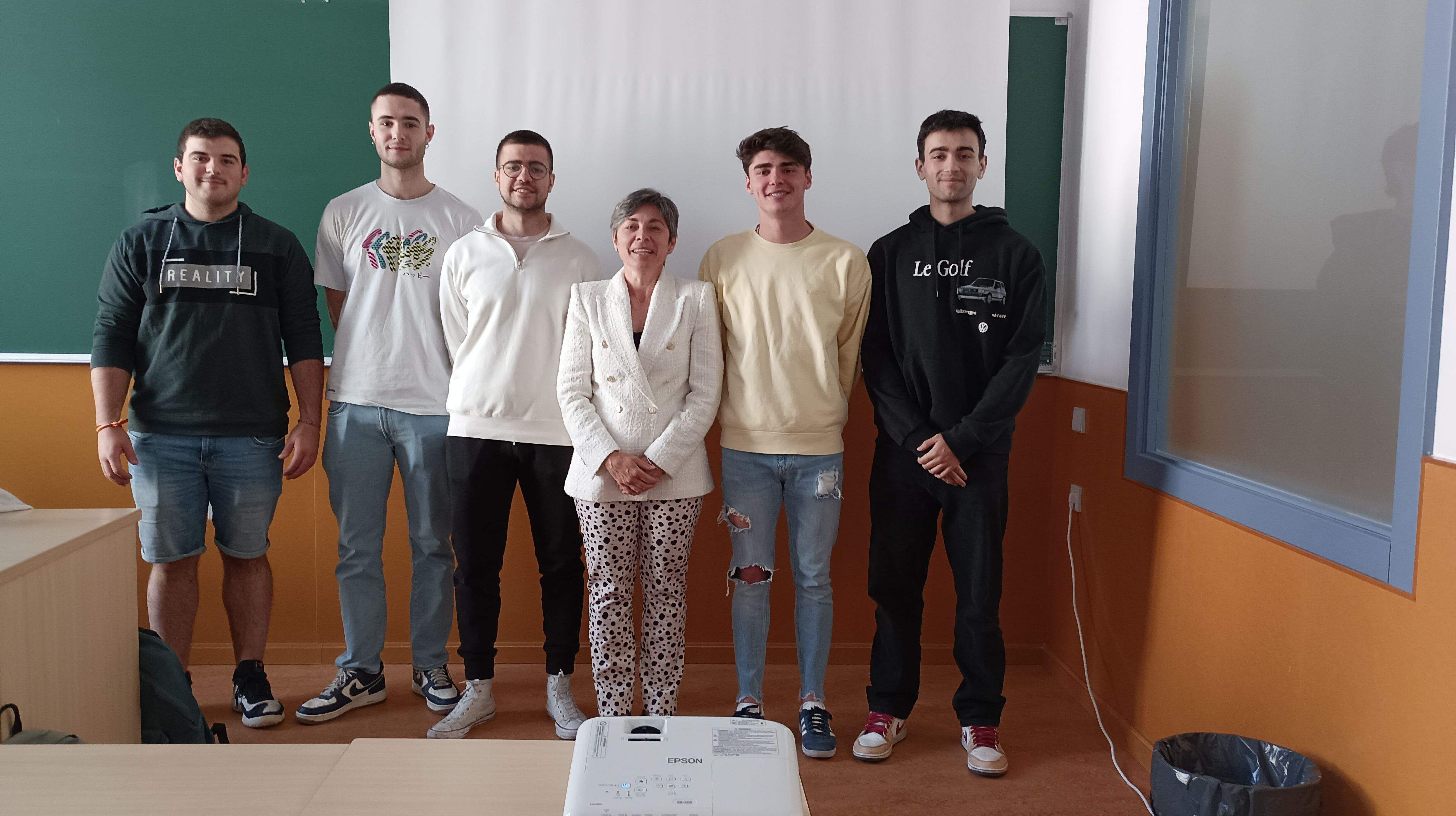 Participantes en el proyecto de colaboración de alumnos del Campus de Huesca y empresas de la ciudad.