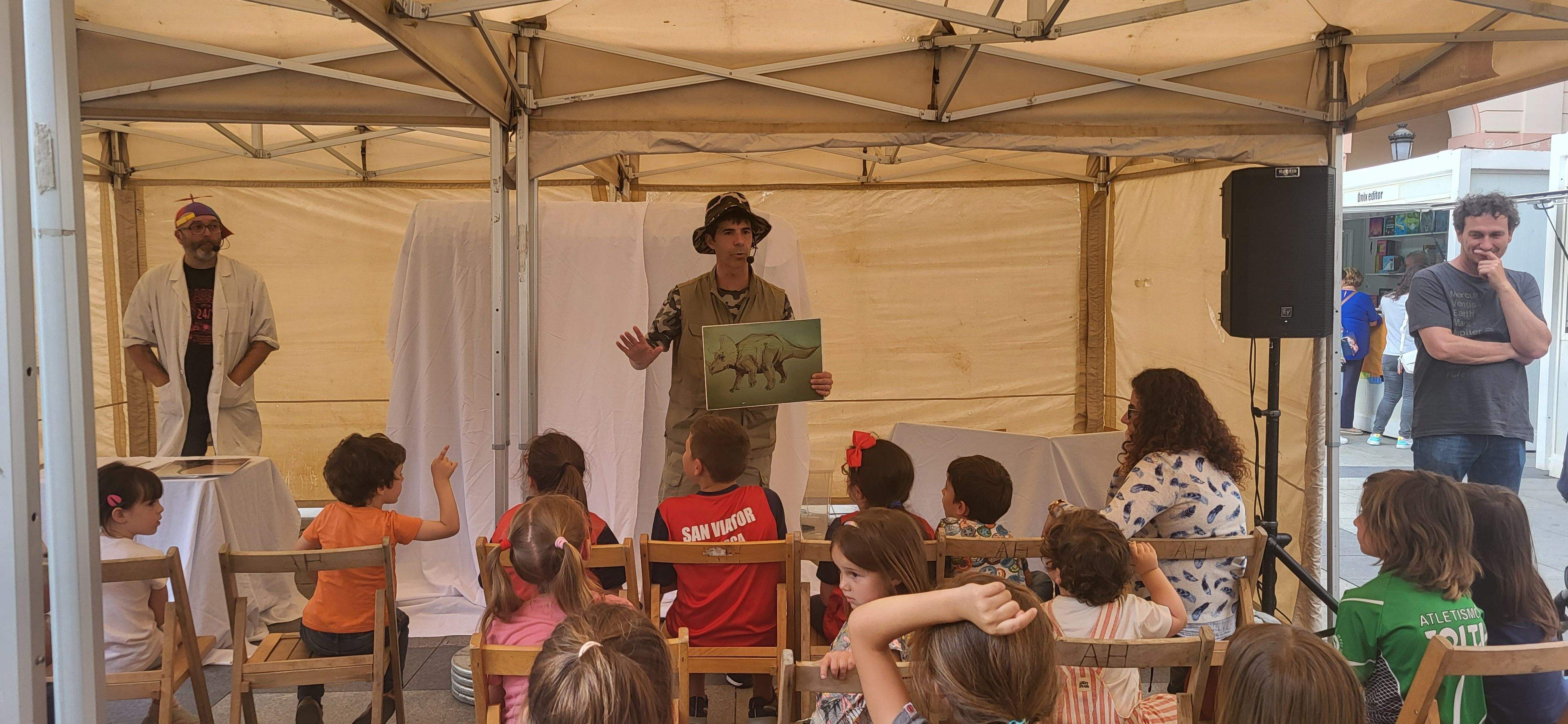 Cuentacuentos con Daniel Tejero y Roberto Malo. Foto Myriam Martínez