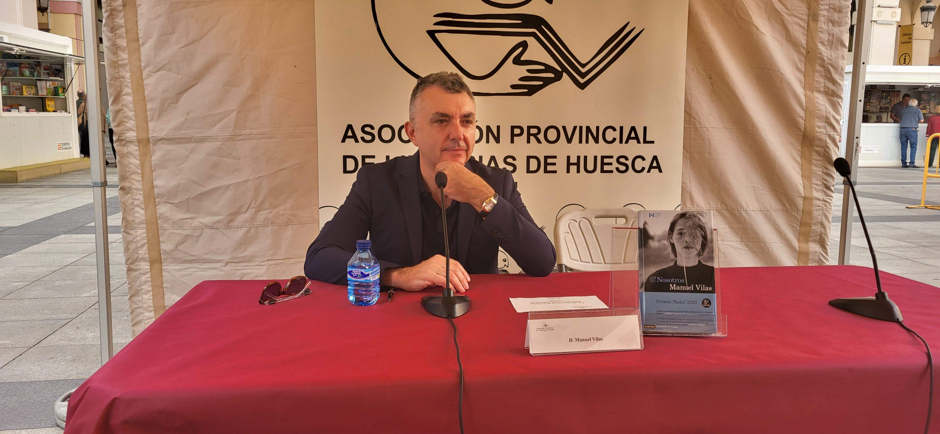 Manuel Vilas, en la 39ª Feria del Libro de Huesca. Foto Myriam Martínez