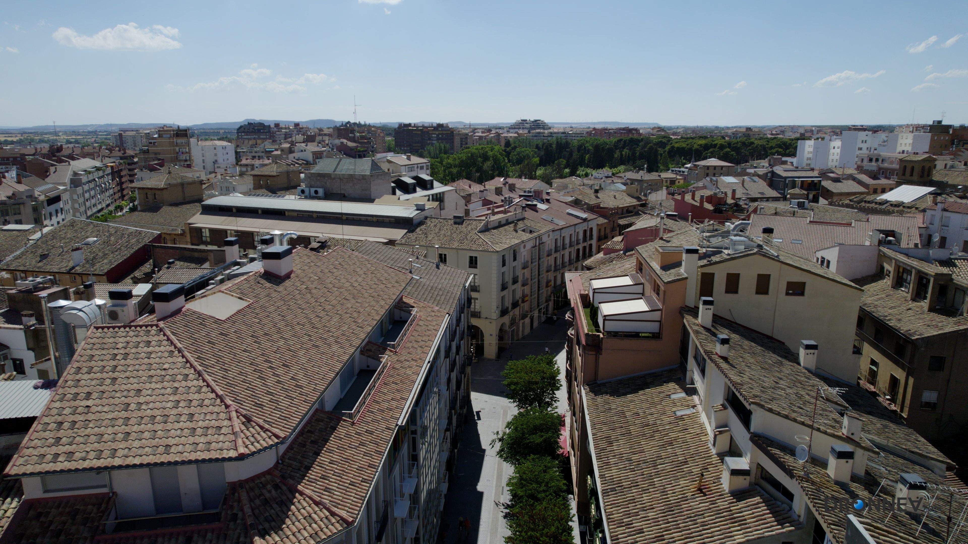 Cosos en Huesca. En las comunidades, las consecuencias de la morosidad descritas por Marta García Hasta
