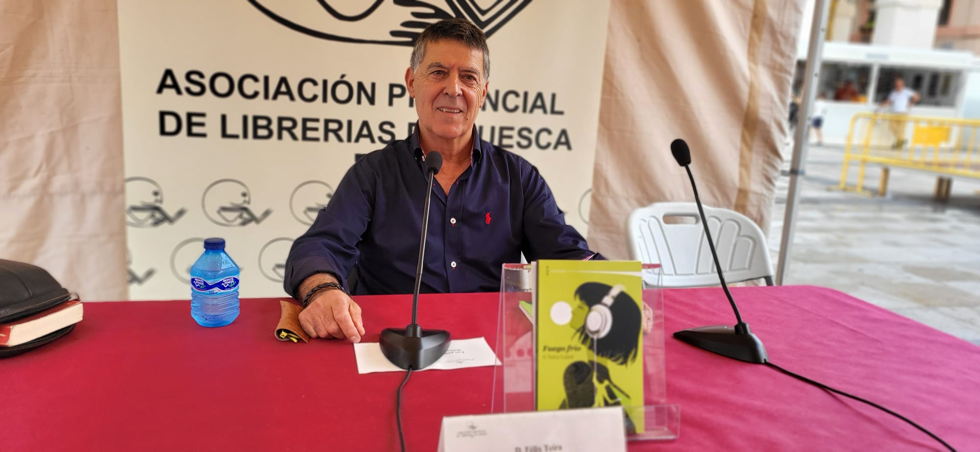 Félix Teira, en la Feria del Libro de Huesca. Foto Myriam Martínez