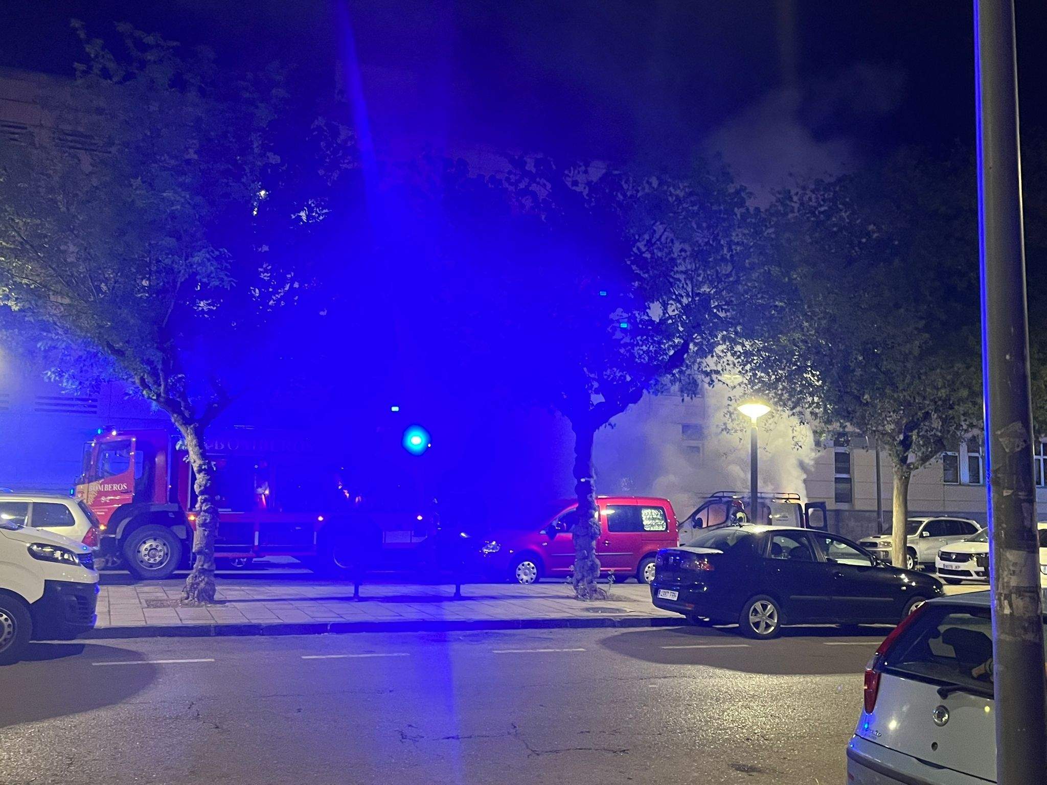 Incendio en la avenida Menéndez Pidal de Huesca