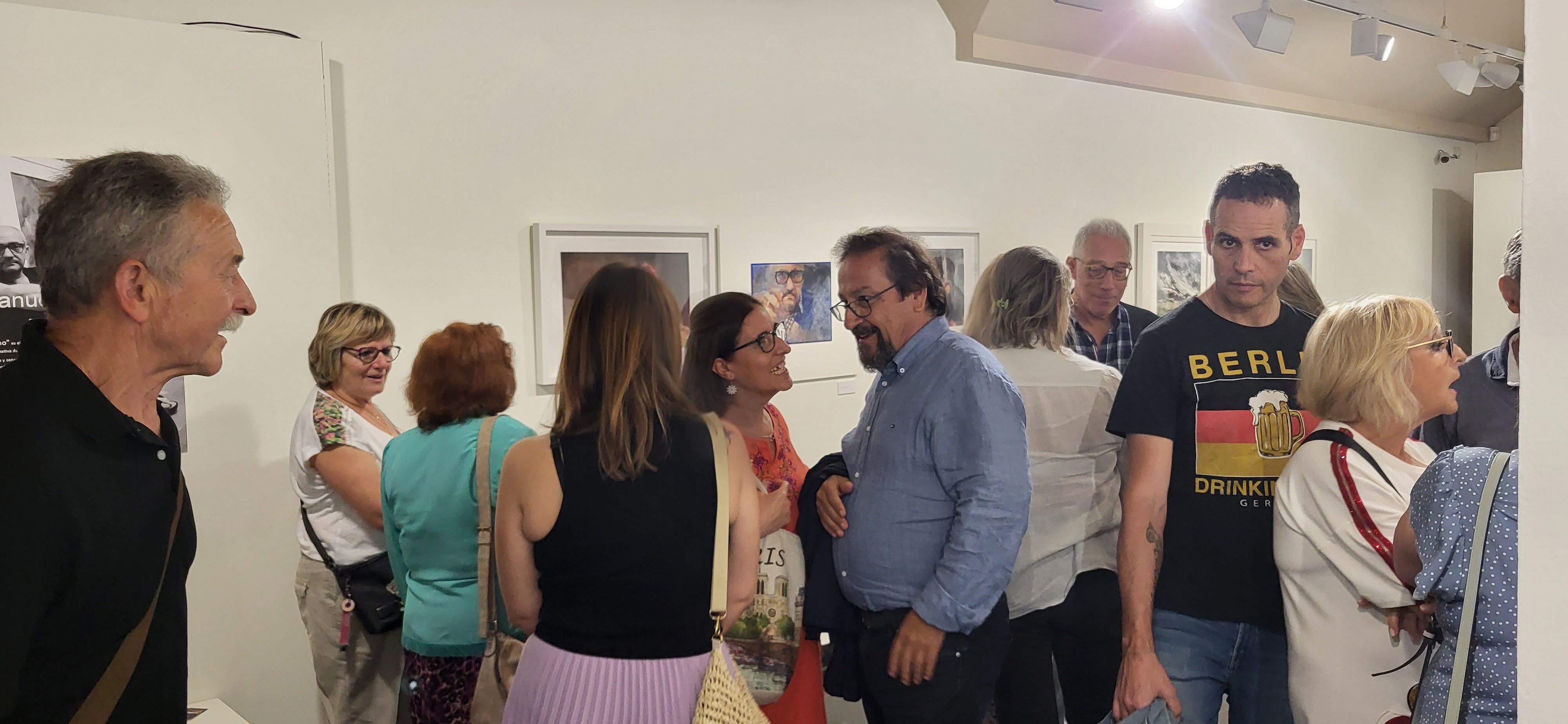 Exposición "Desde mi entorno" de Manuel Macías. Foto Myriam Martínez