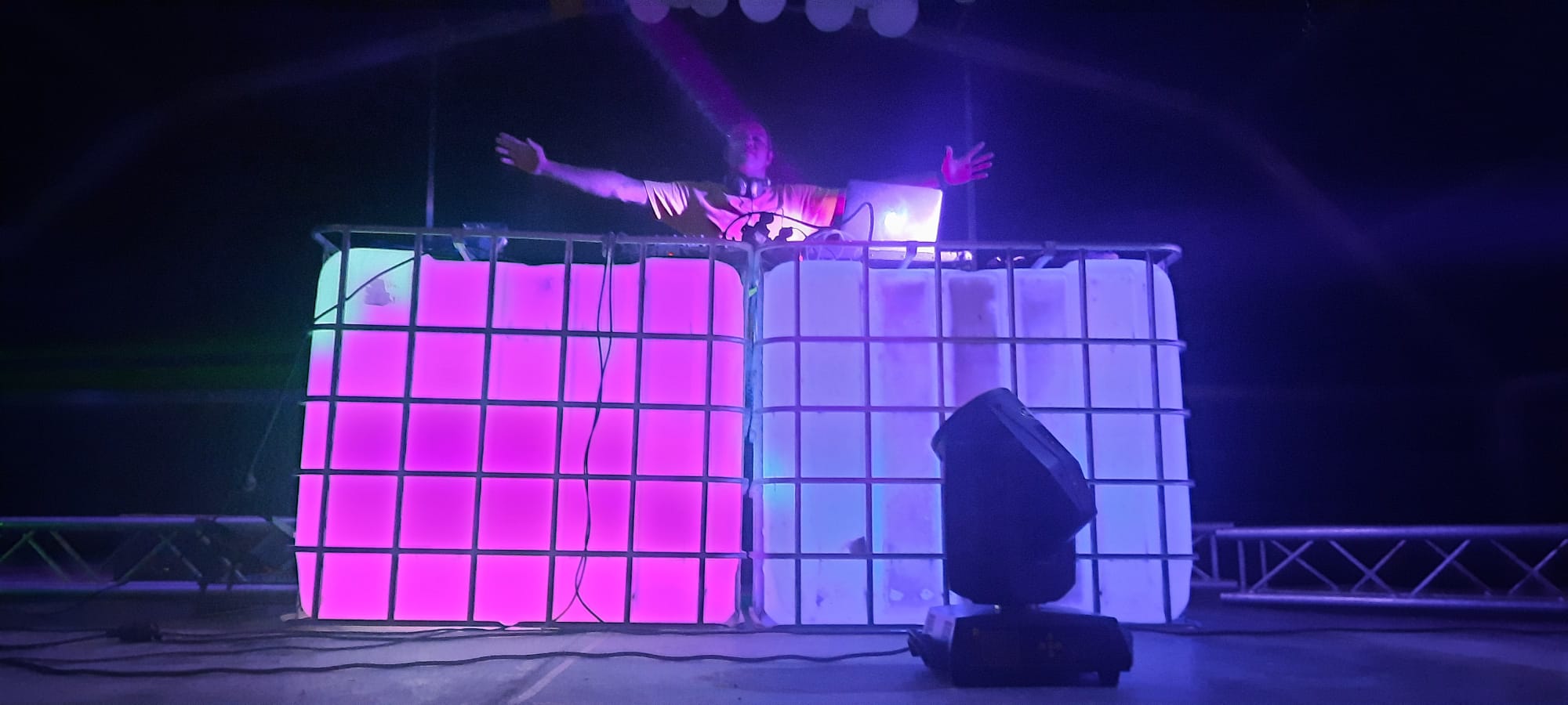 Chupinazo y cabalgata de las fiestas de Ayerbe. Foto Ayuntamiento de Ayerbe (1)