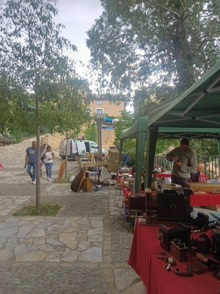 Feria de Antigüedades de Alquézar.