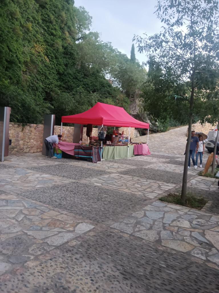 Feria de Antigüedades de Alquézar.