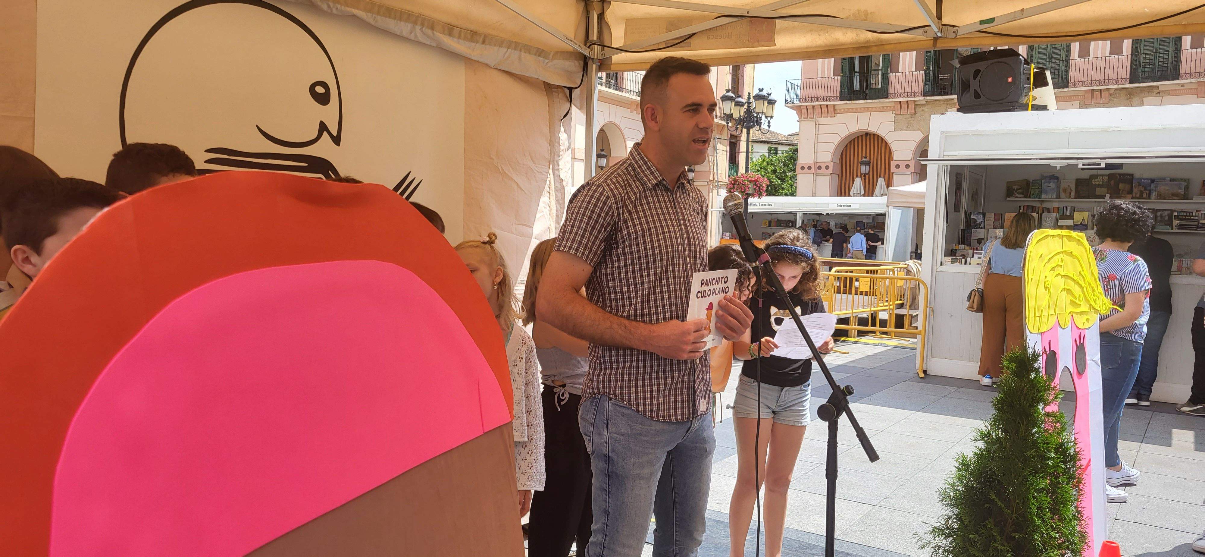 Presentación de "Panchito culo plano" en la Feria del Libro de Huesca. Foto Myriam Martínez