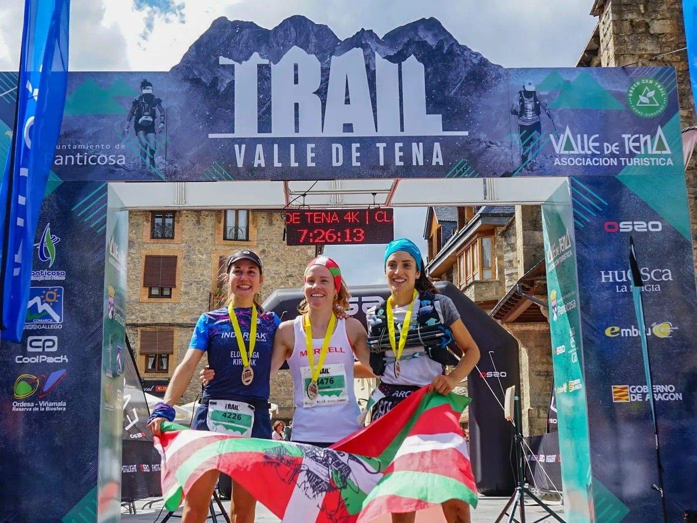 Podio femenino de la 4K. Foto Sara Guerin