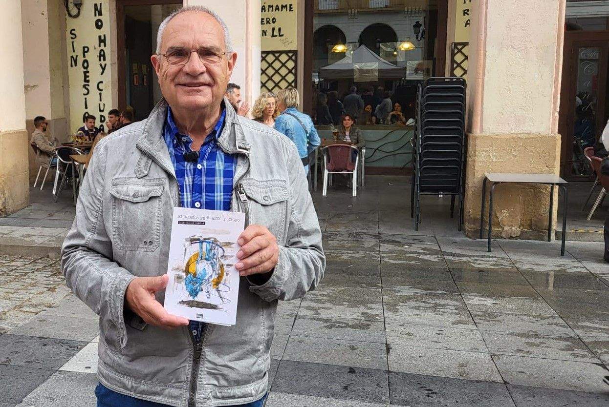 Luis M. Casáus, autor de Recuerdos en Blanco y Negro