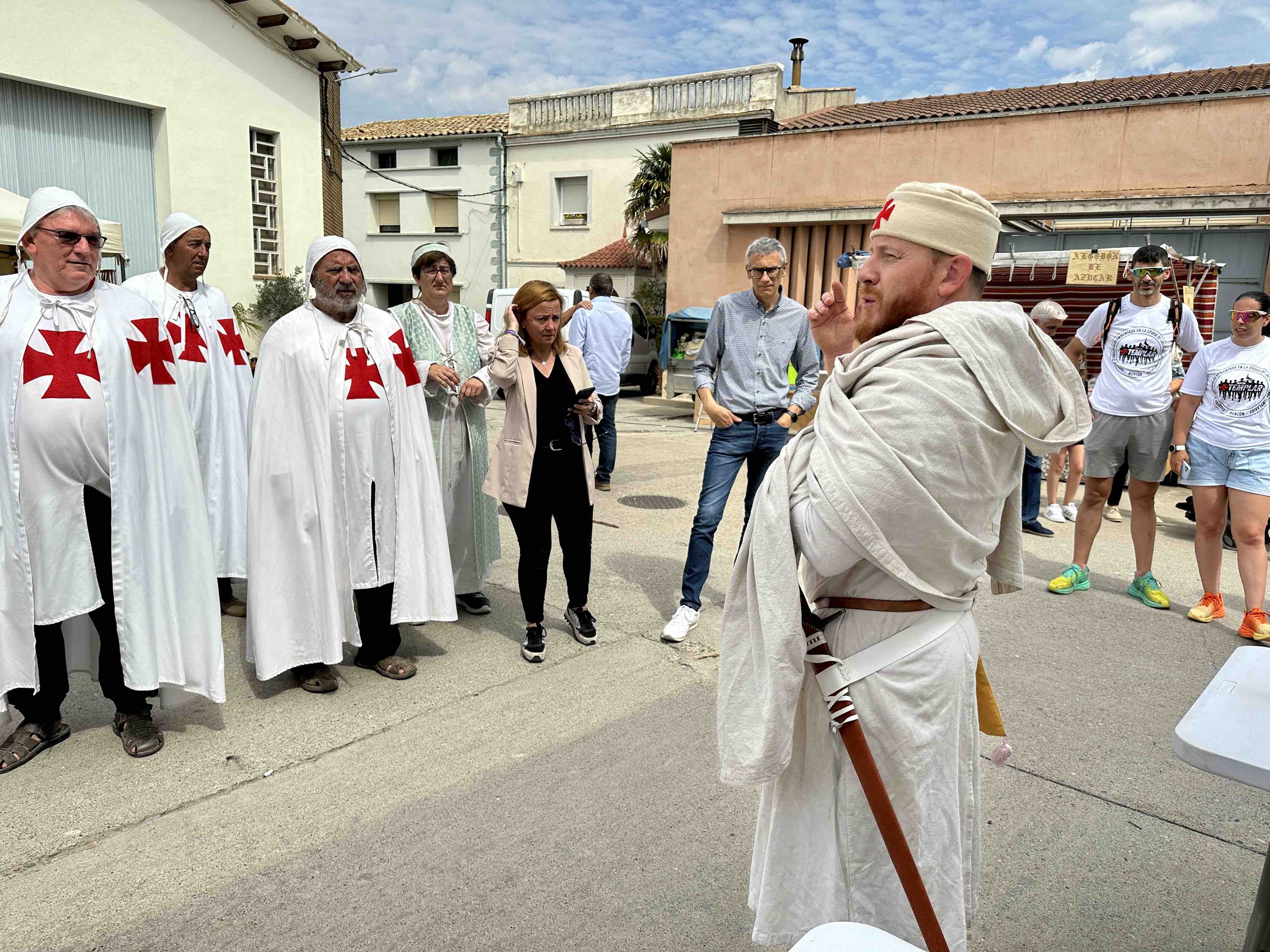 Apertura de Milita Templi en Cofita con ambiente templario. Foto Ayuntamiento de Fonz
