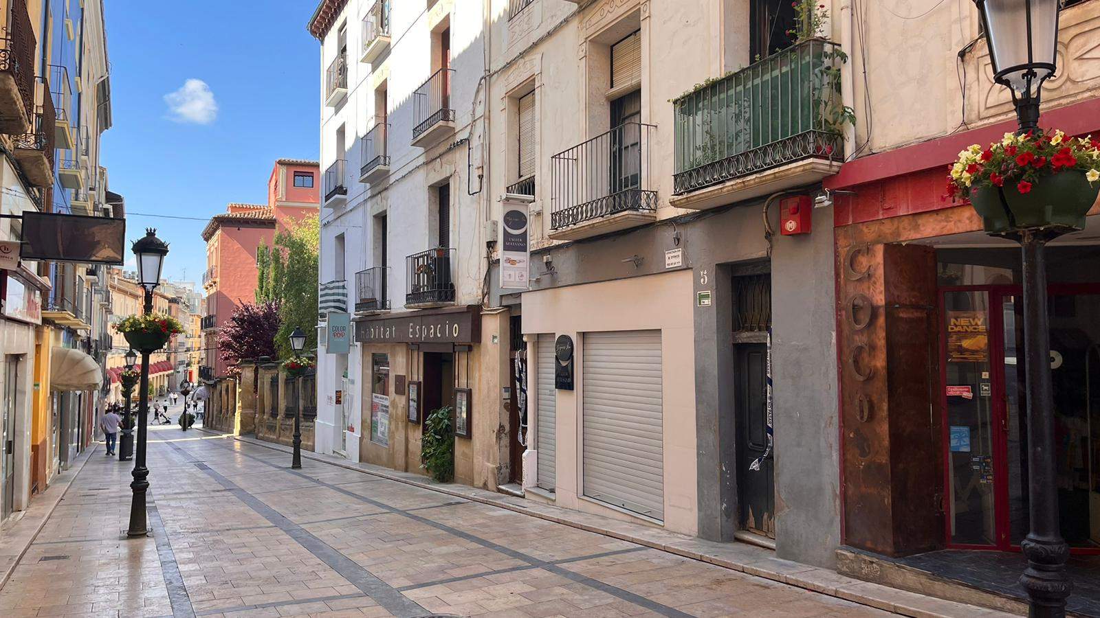 Los efectos del incendio en la calle Villahermosa. Foto Mercedes Manterola