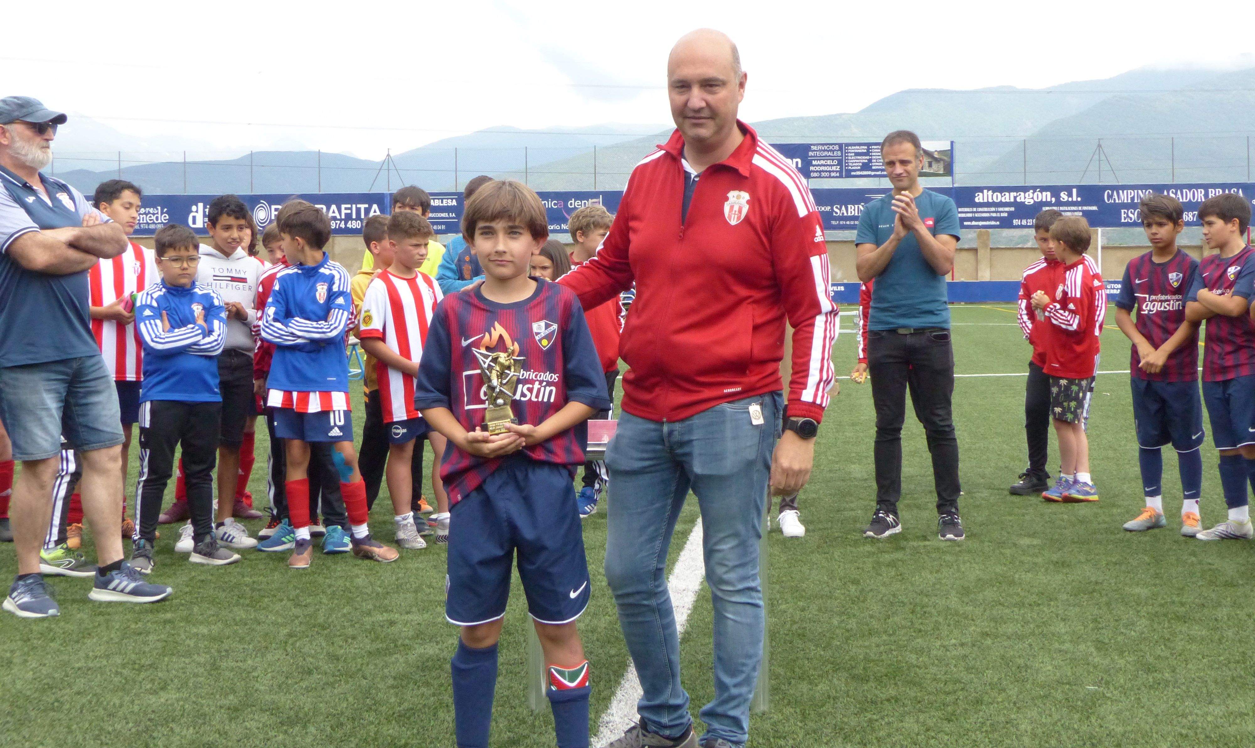 Miguel Viela (SD Huesca), mejor jugador. Foto: Noticias Cantera