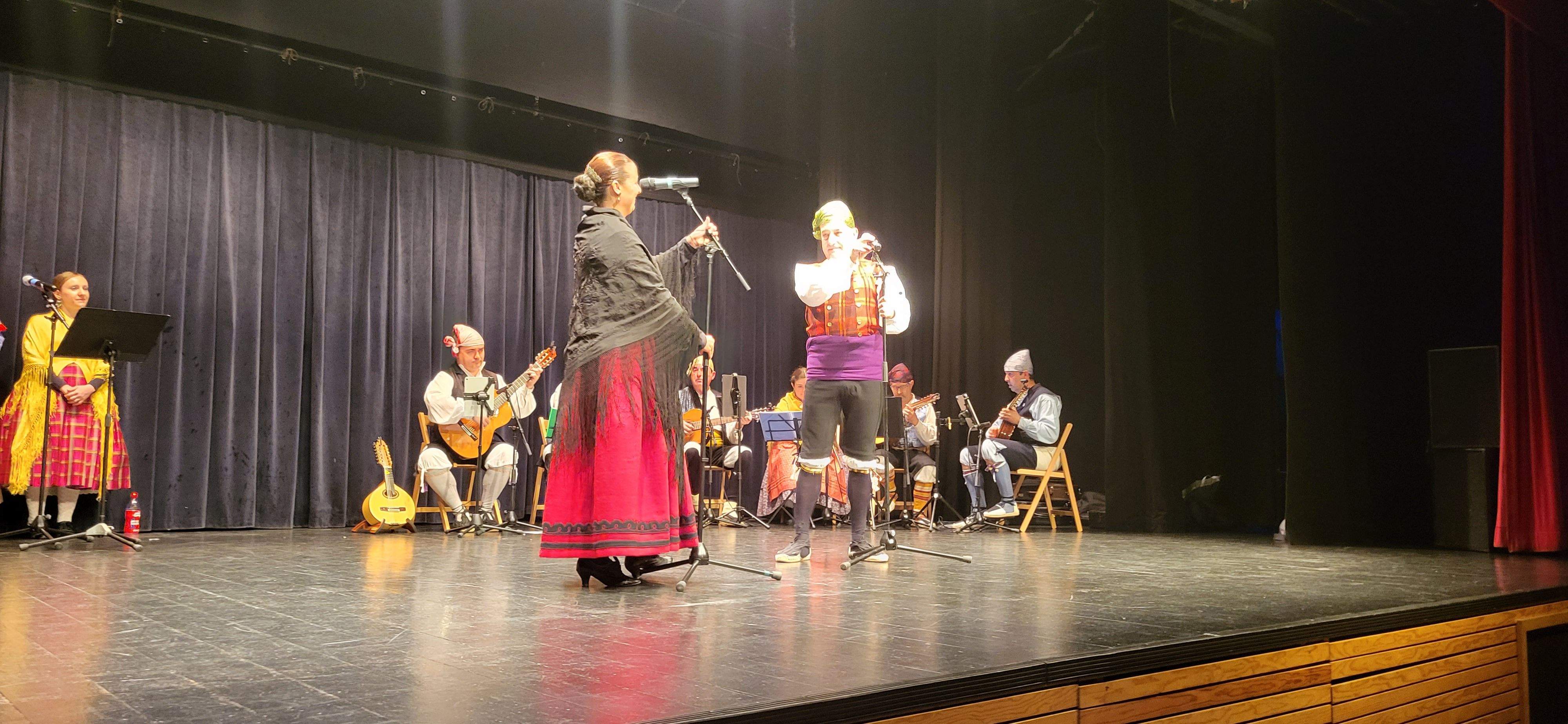  Grupo Folclórico San Lorenzo en el Ciclo de Folclore Aragonés de Huesca. Foto Myriam Martínez