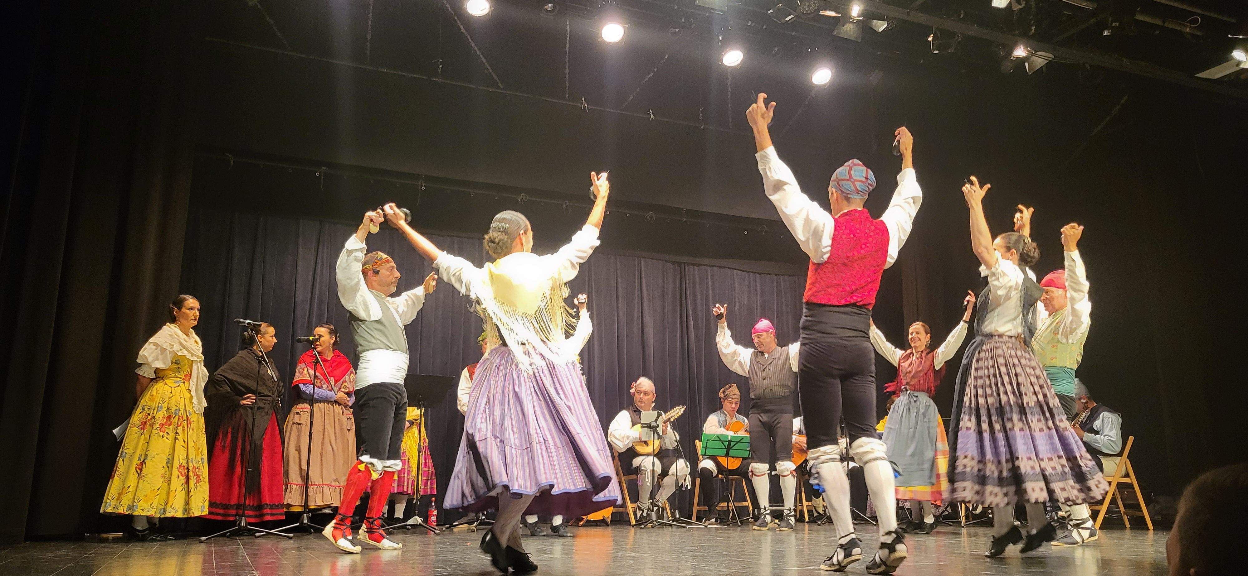  Grupo Folclórico San Lorenzo en el Ciclo de Folclore Aragonés de Huesca. Foto Myriam Martínez