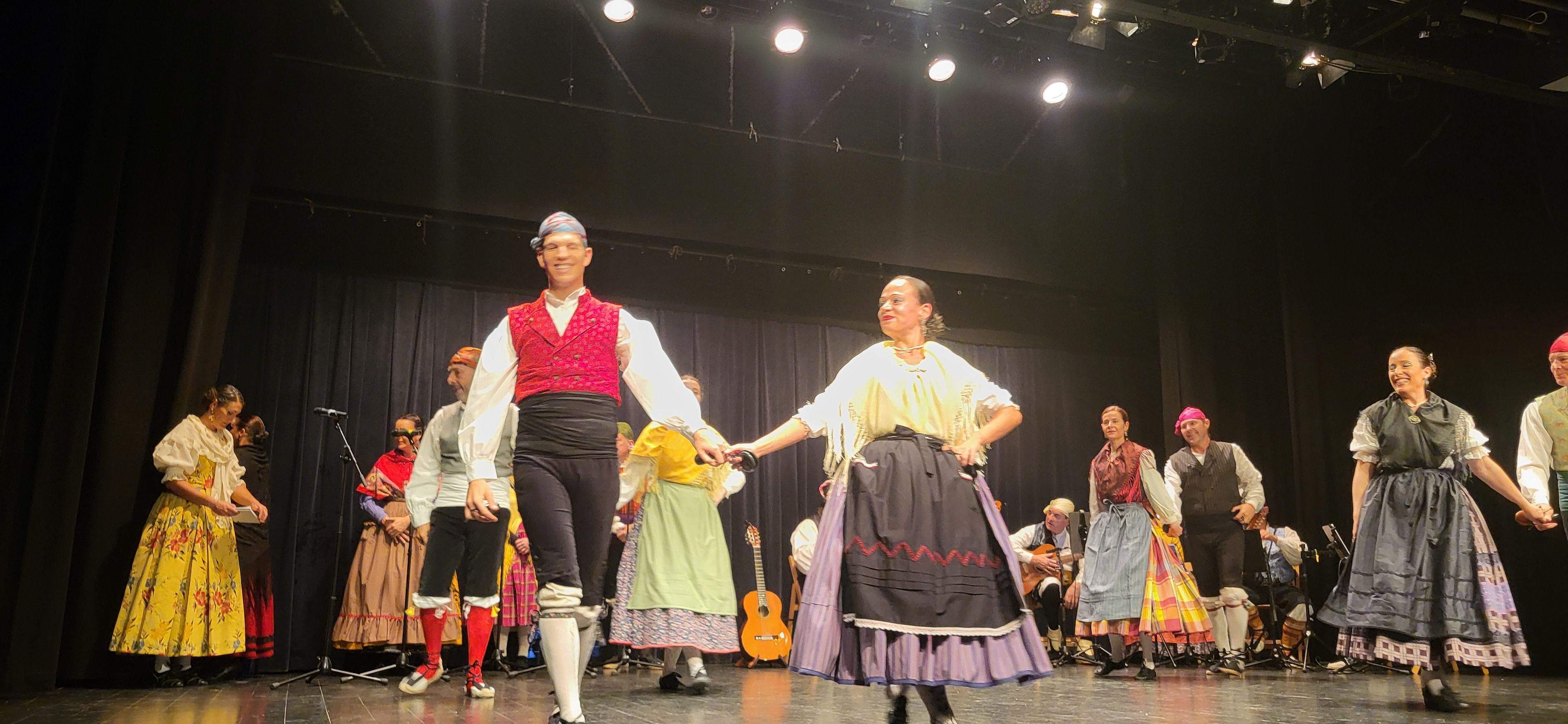  Grupo Folclórico San Lorenzo en el Ciclo de Folclore Aragonés de Huesca. Foto Myriam Martínez