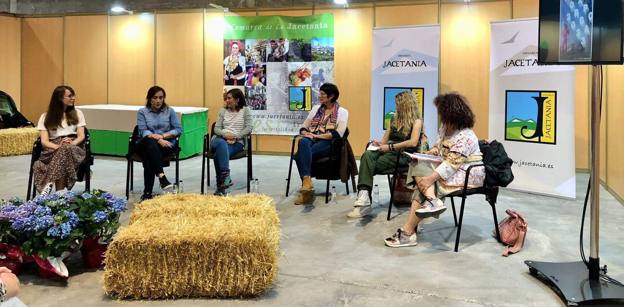 Encuentro de mujeres emprendedoras en Expoforga.