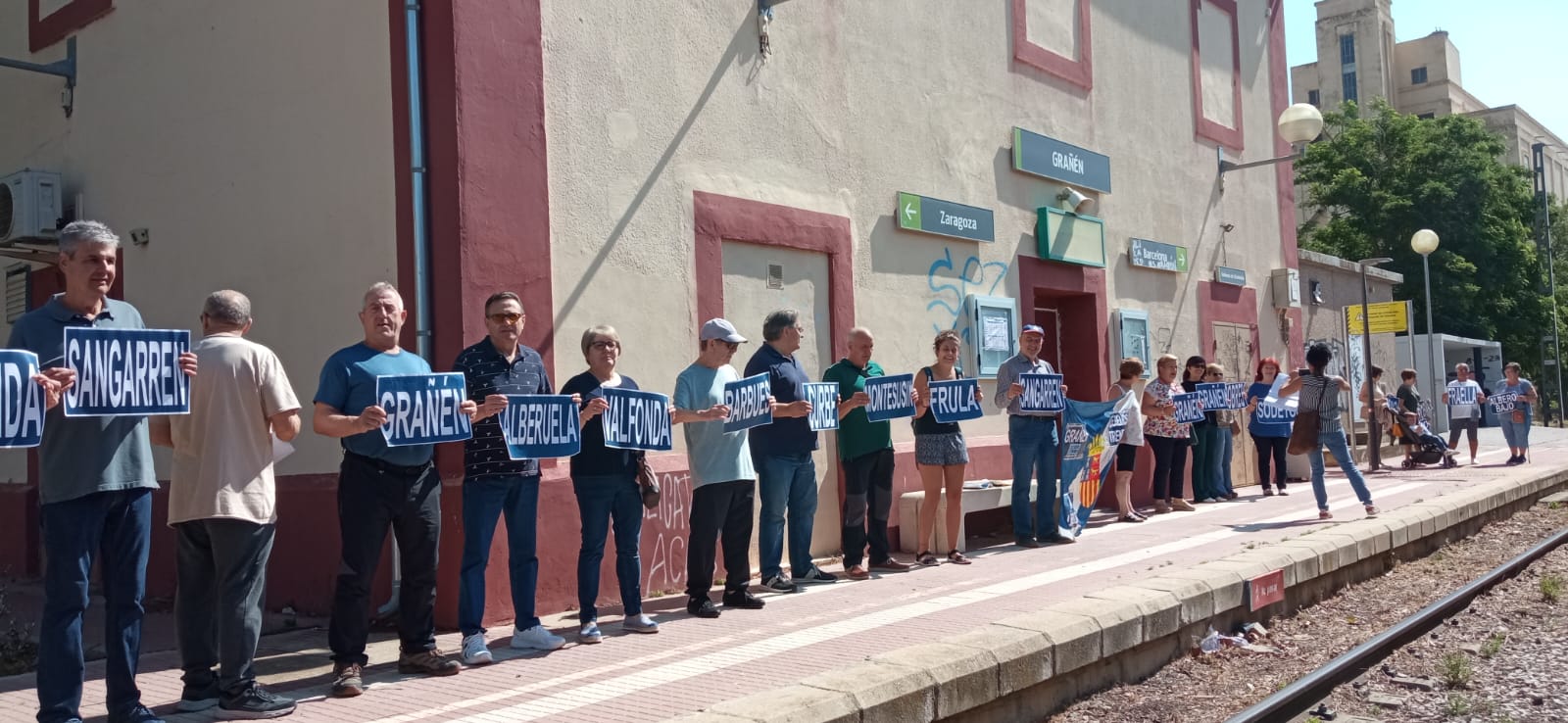 Monegros No Pierdas Tu Tren ha celebrado su 27 Concentración