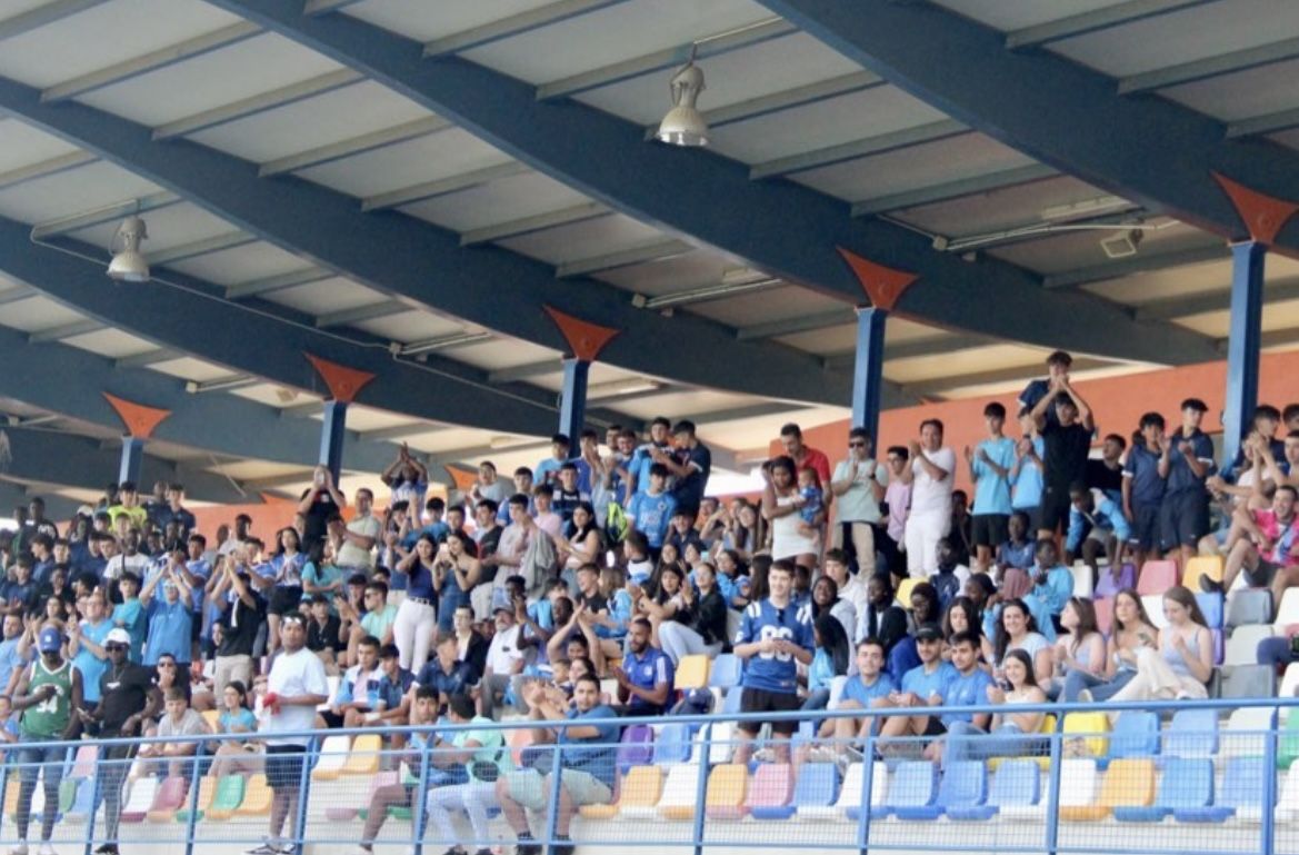La afición celeste arropó a los suyos.