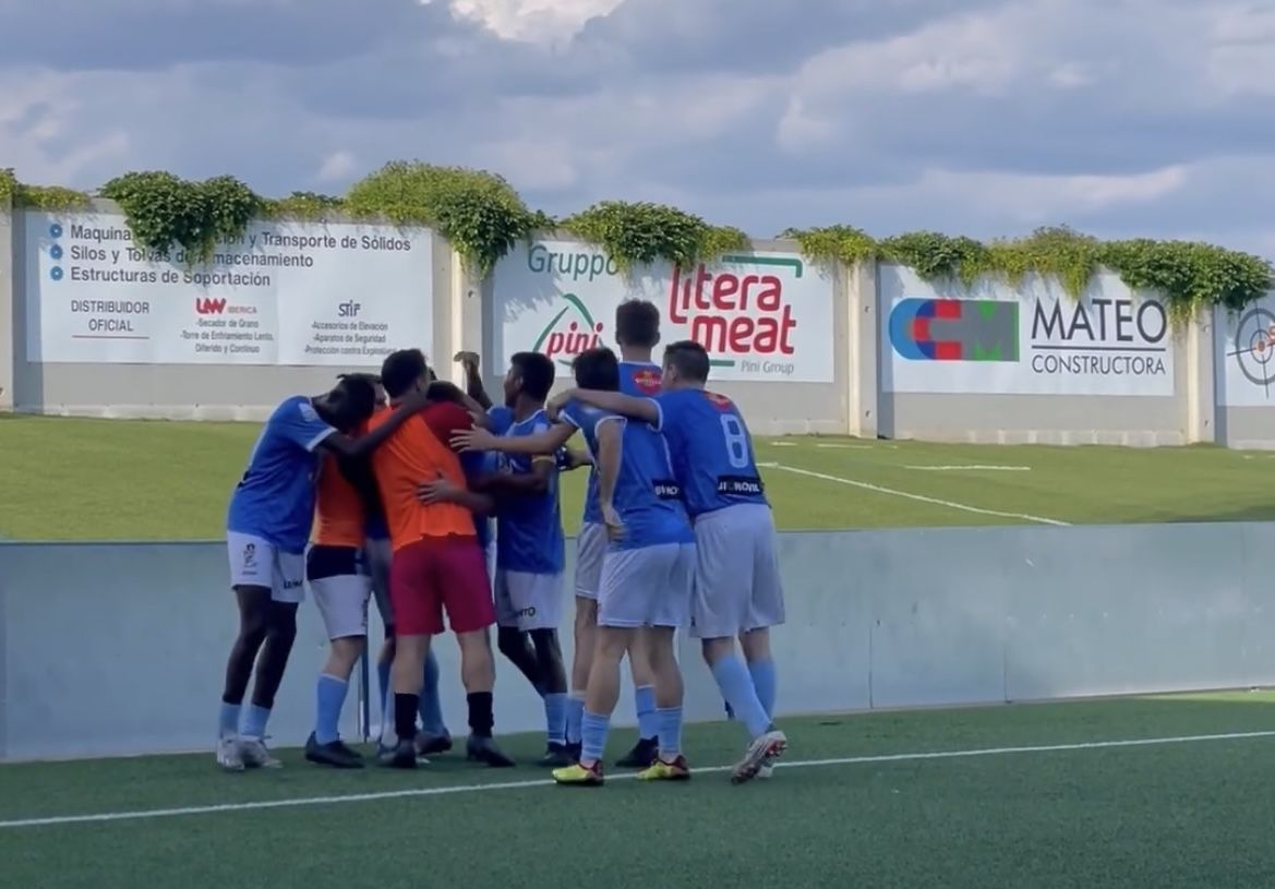 El Atlético Binéfar se proclamó el pasado curso campeón de Primera Regional.