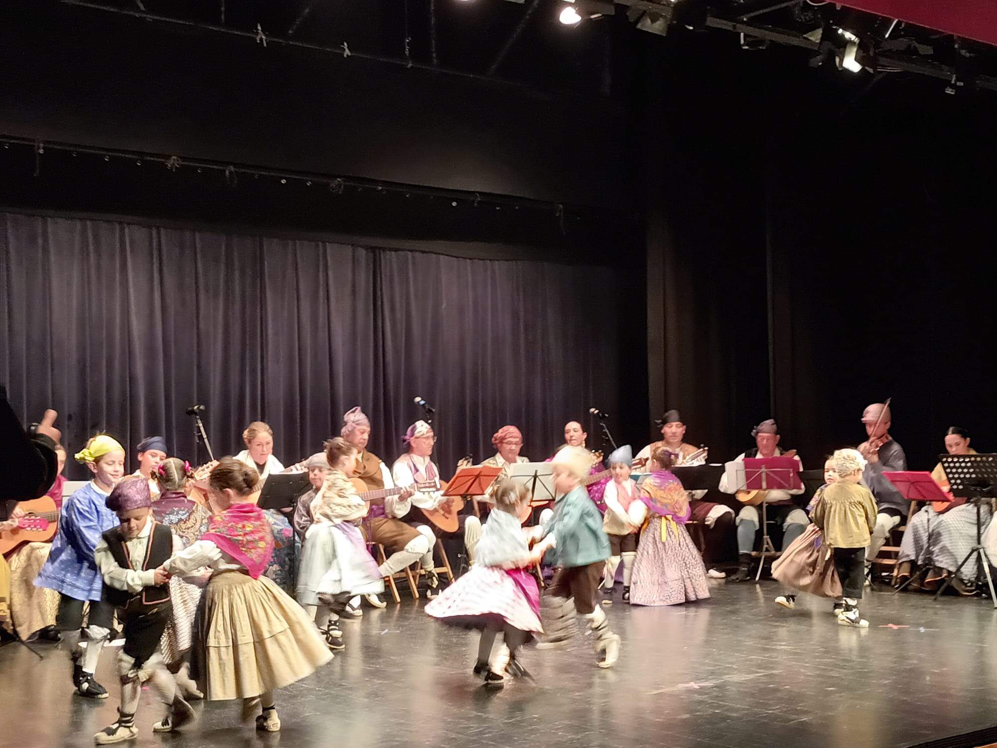 Santa Cecilia celebra el final de curso. Foto Sergio Bercero  