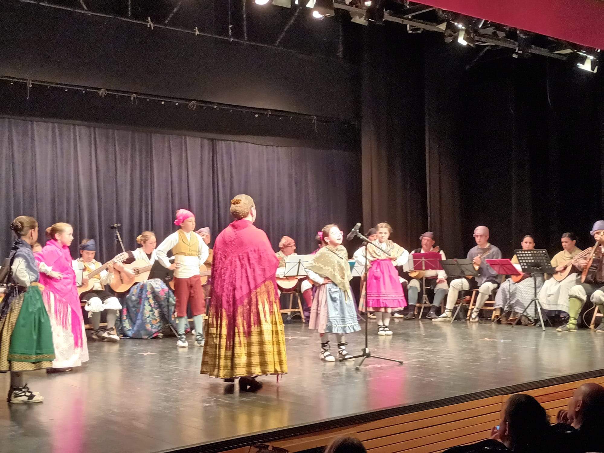 Santa Cecilia celebra el final de curso. Foto Sergio Bercero  
