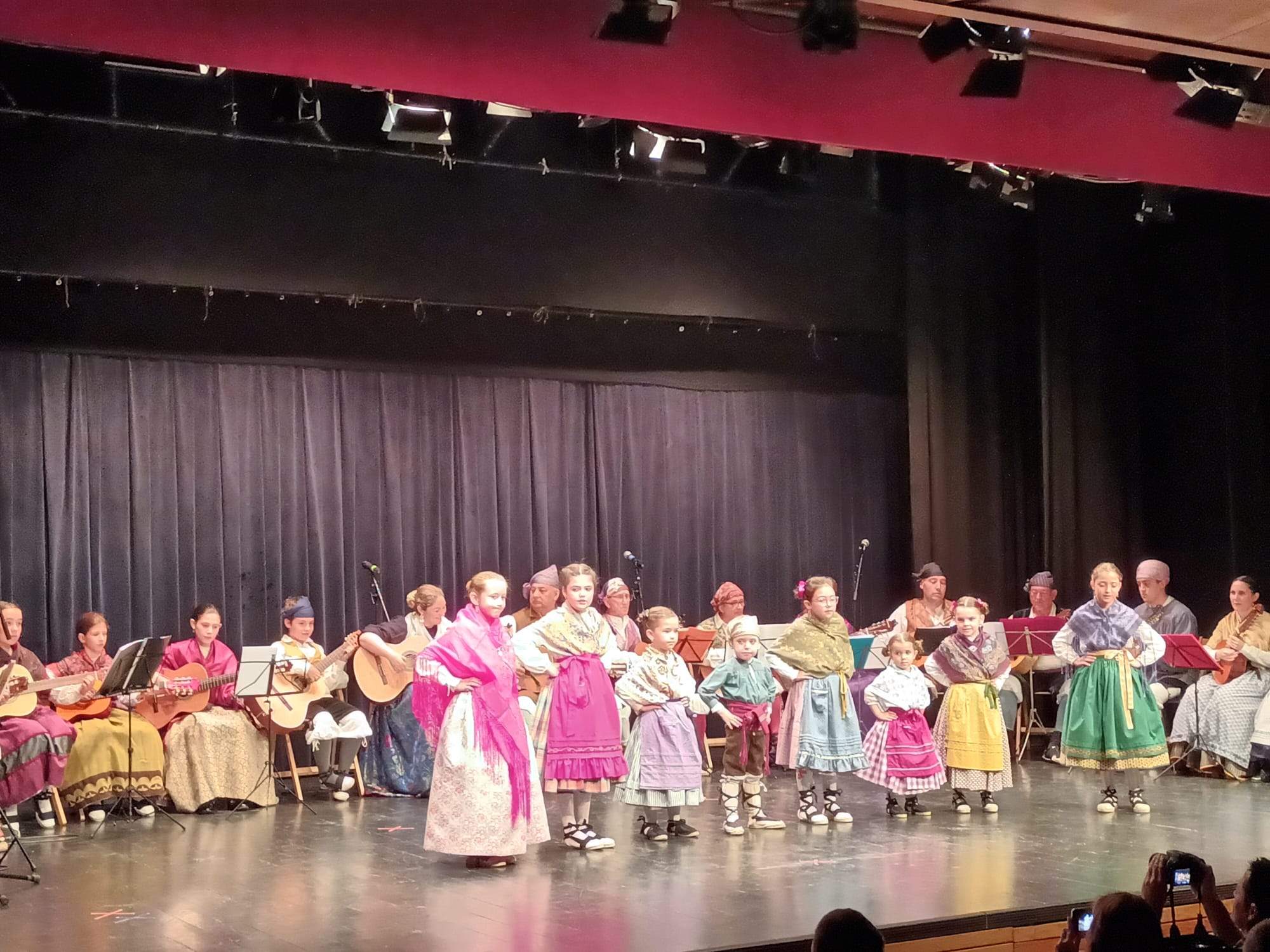 Santa Cecilia celebra el final de curso. Foto Sergio Bercero  