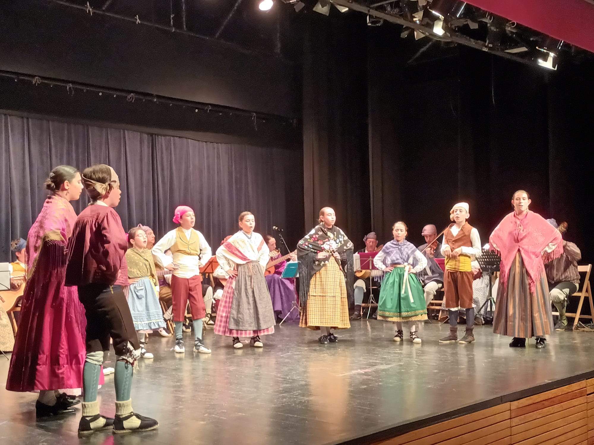 Santa Cecilia celebra el final de curso. Foto Sergio Bercero  